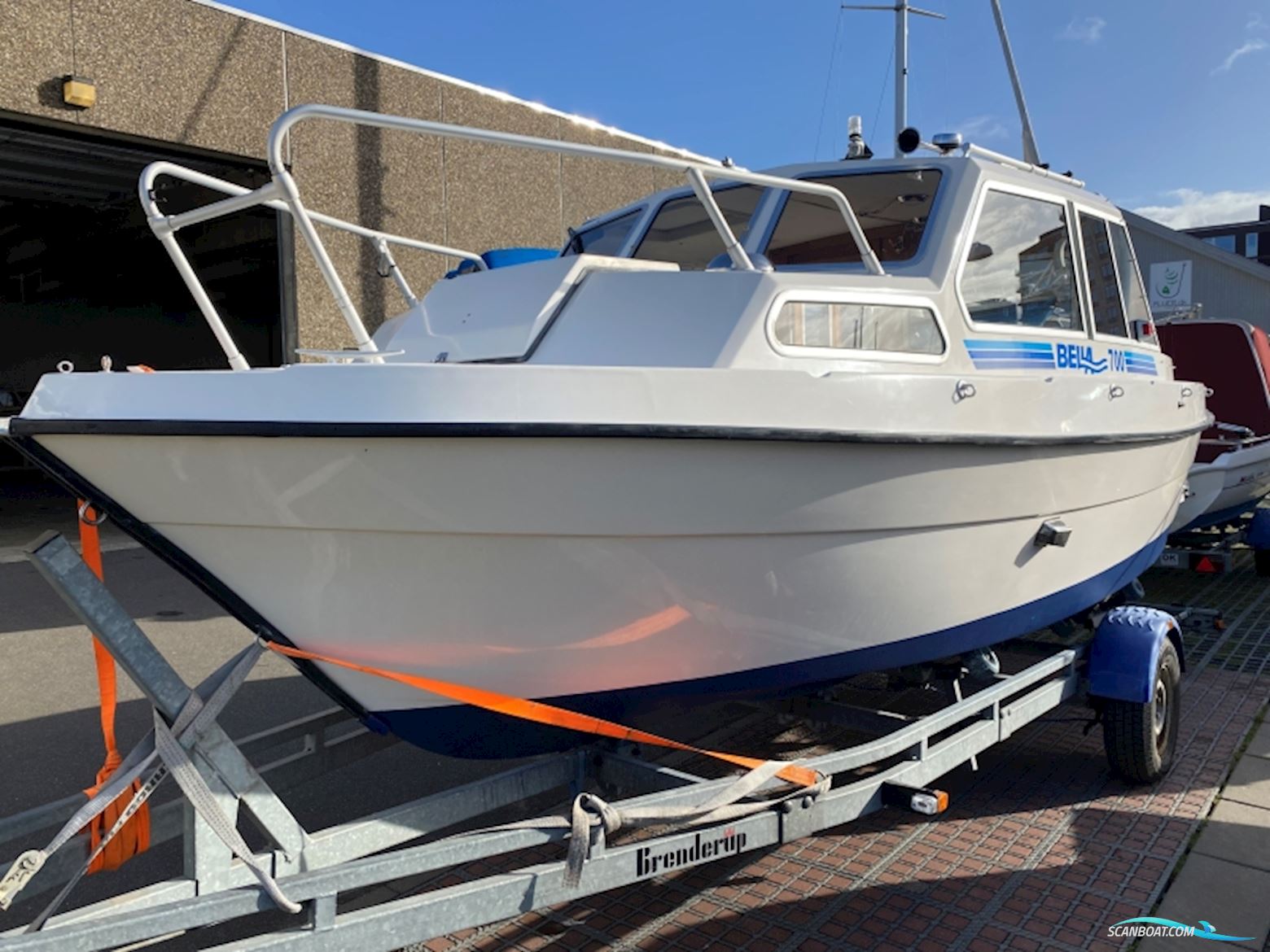 Bella 700 Motorbåd