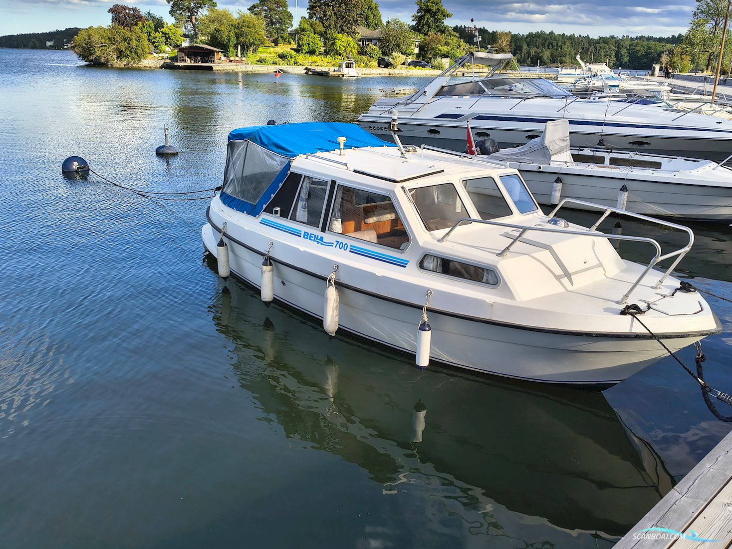 Bella 700