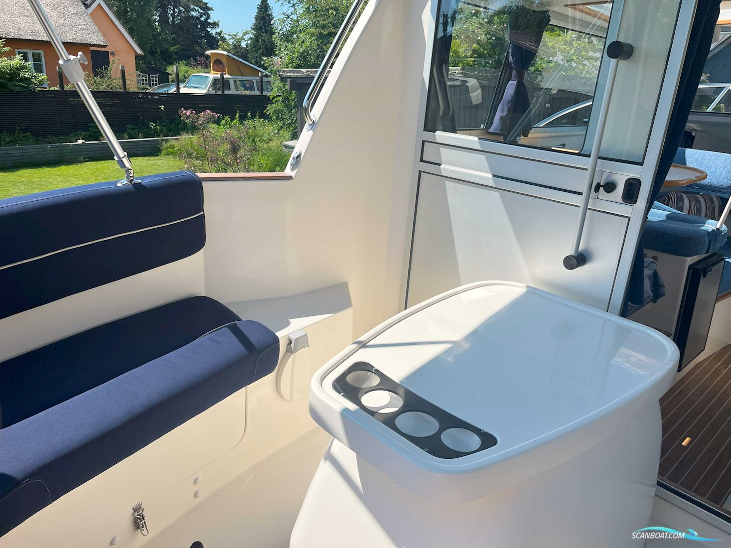 Bella 703 Med Bovpropel