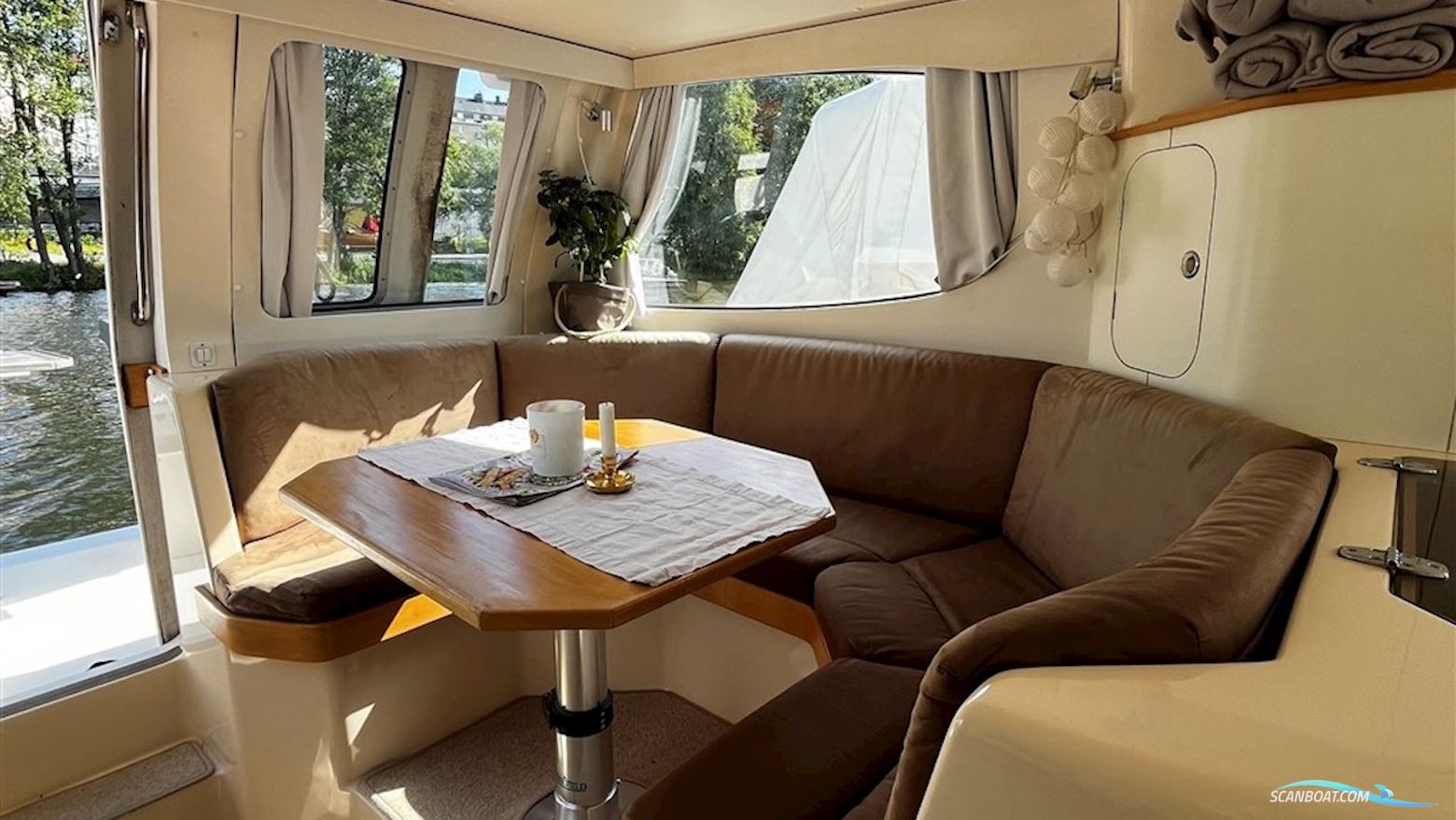 Bella Falcon Falcon 35
