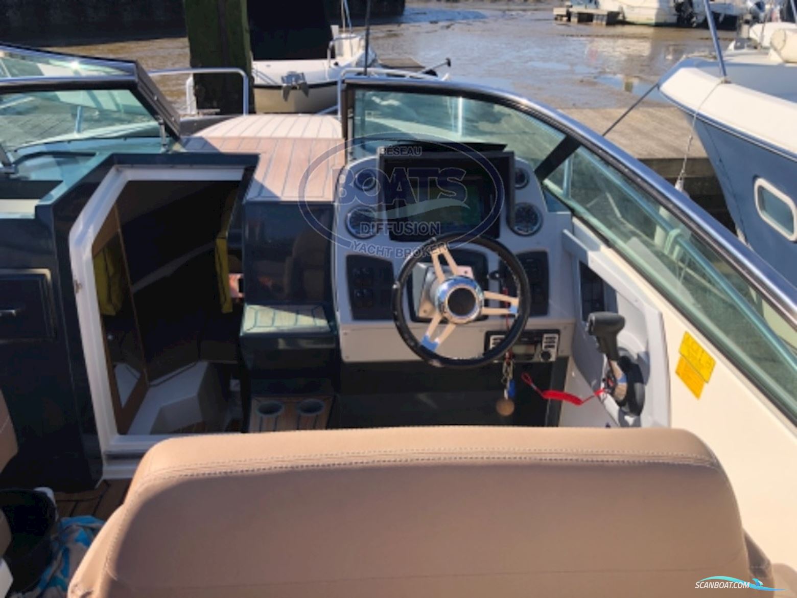 BELLA-VENEET OY FLIPPER 670DC