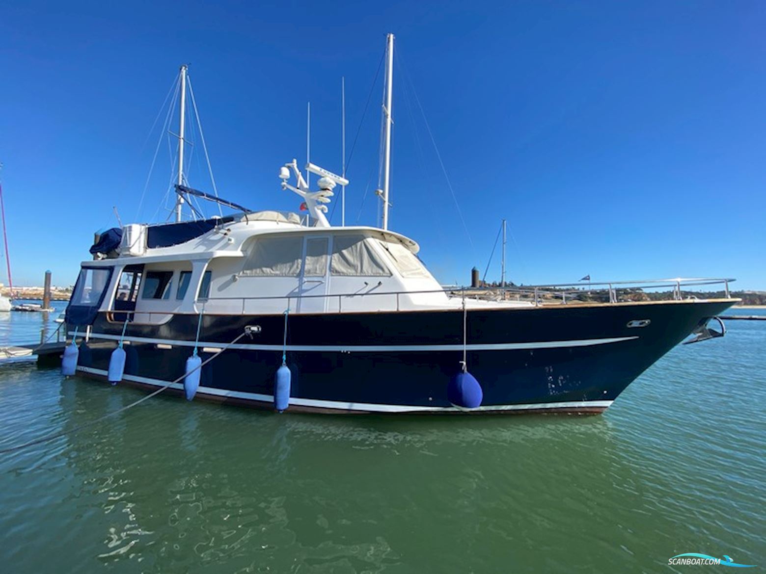 Belliure 48 Motorboat 2000, with Man engine, Portugal