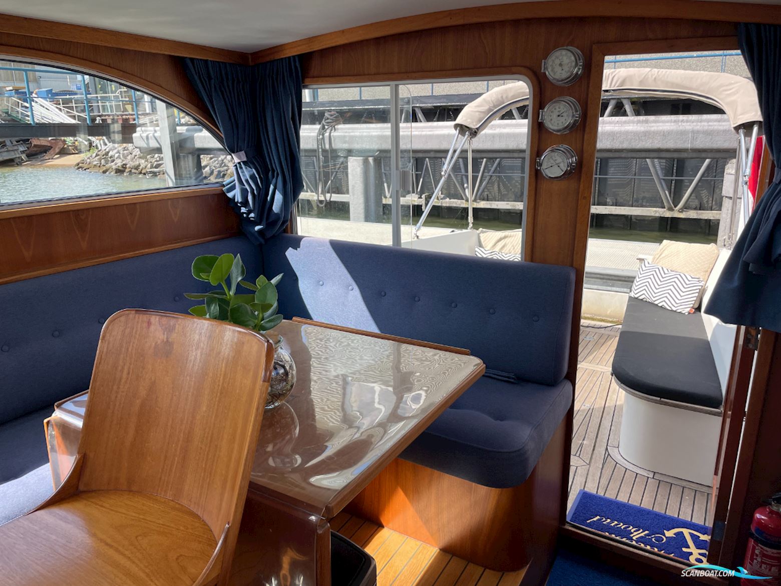 Beluga 30
