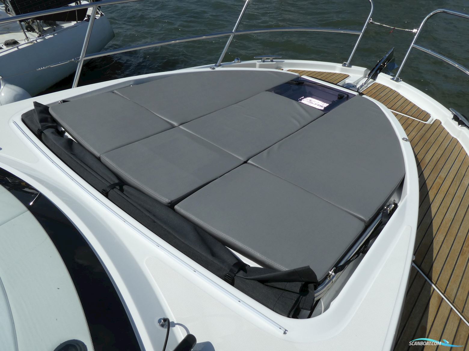 Beneteau Antares 11 OB - (Seakeeper)