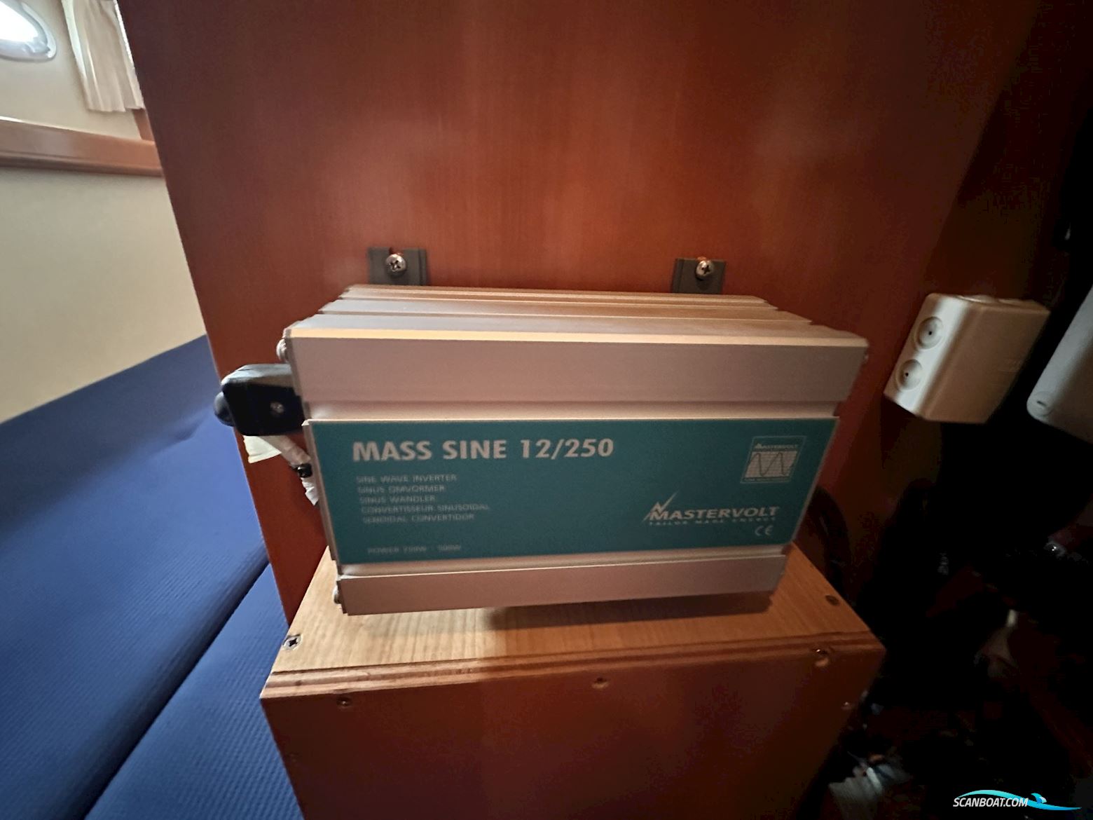 Bénéteau Antares 12