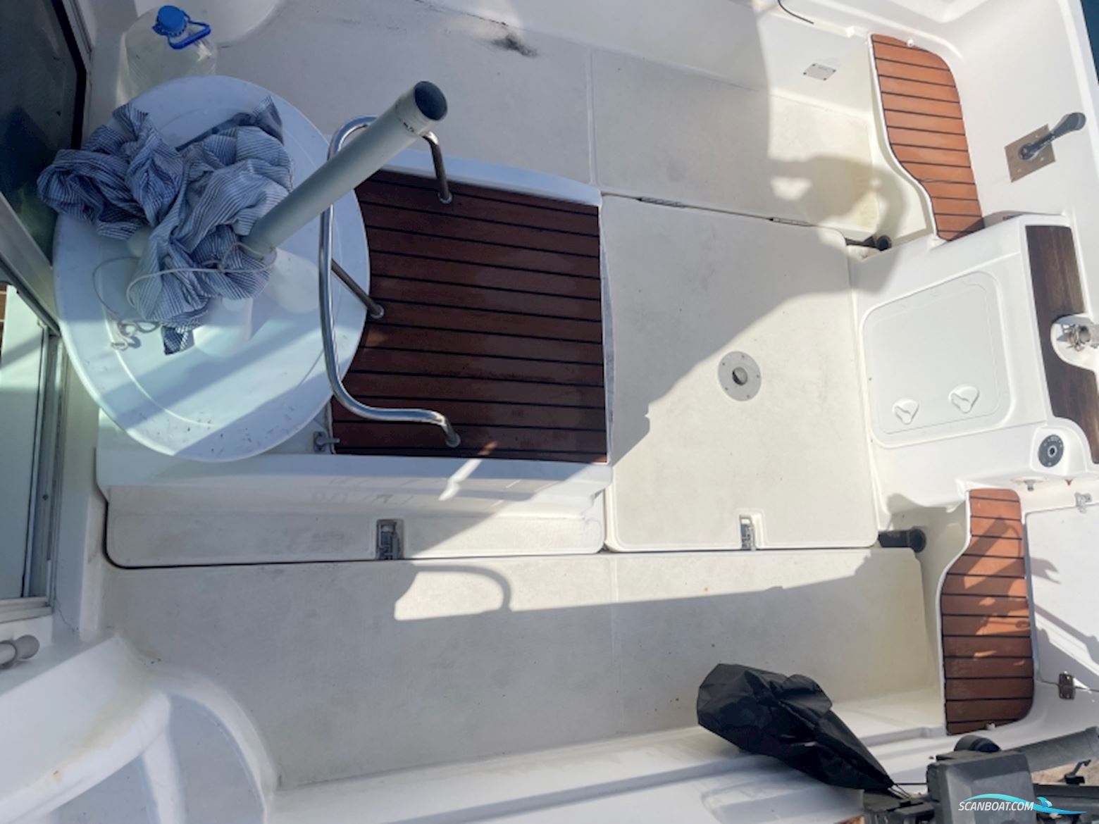 Beneteau Antares 650
