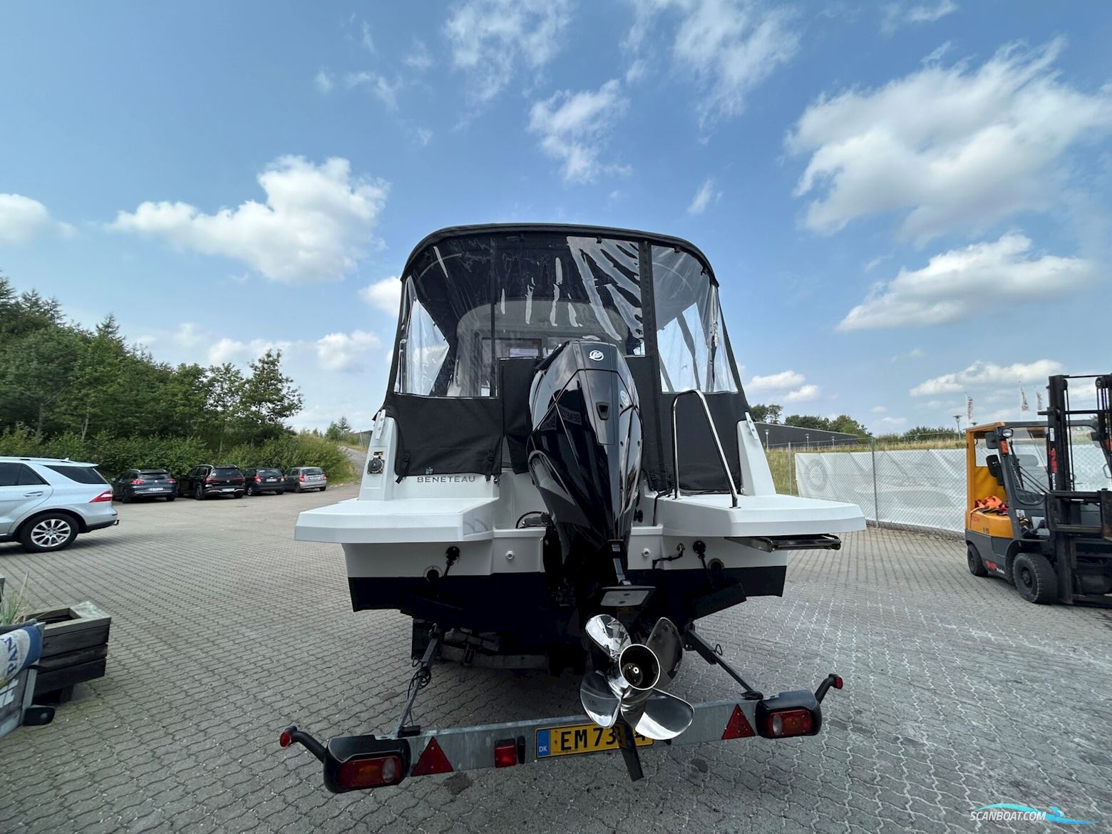 Beneteau Antares 7 OB V2