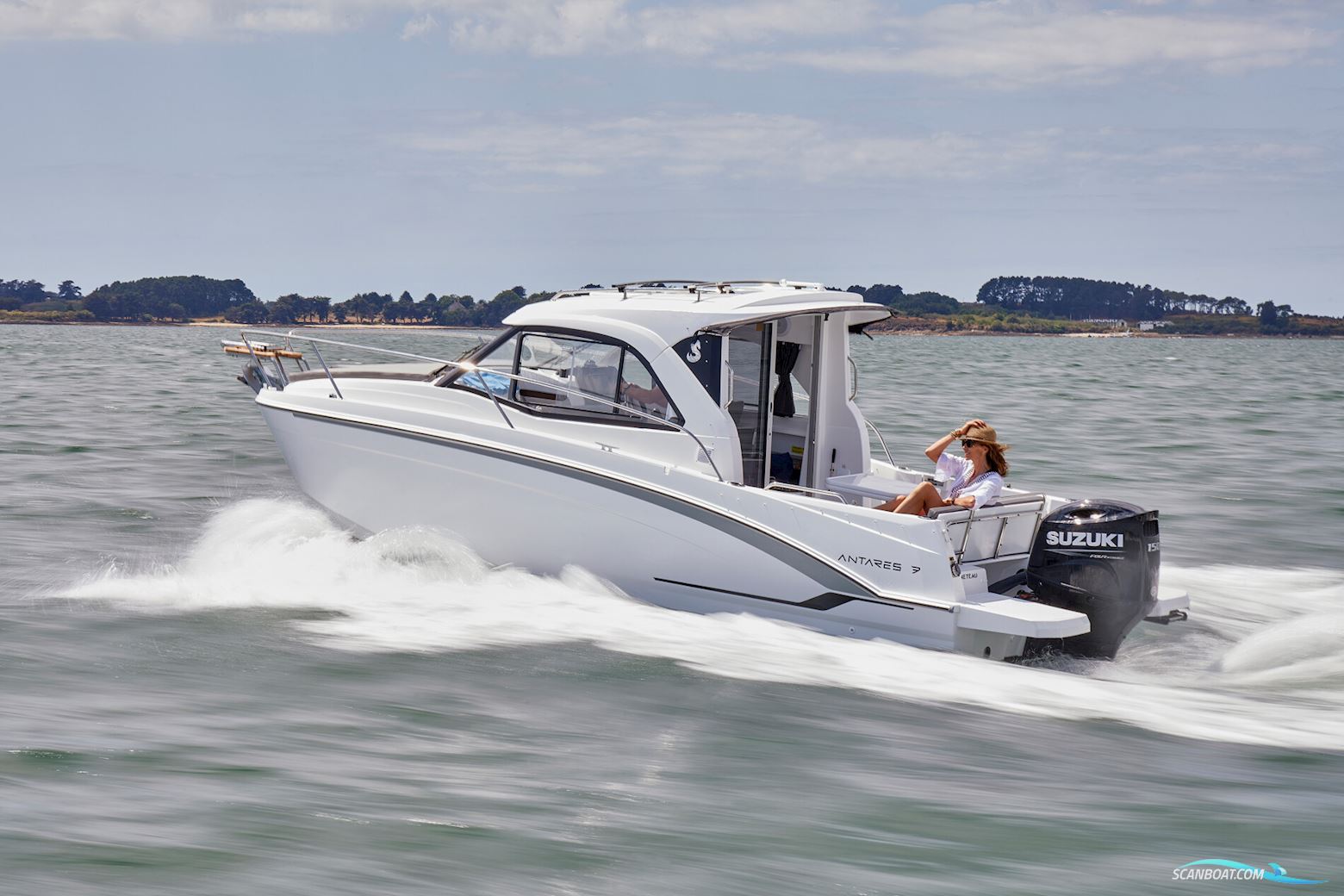 Beneteau Antares 7