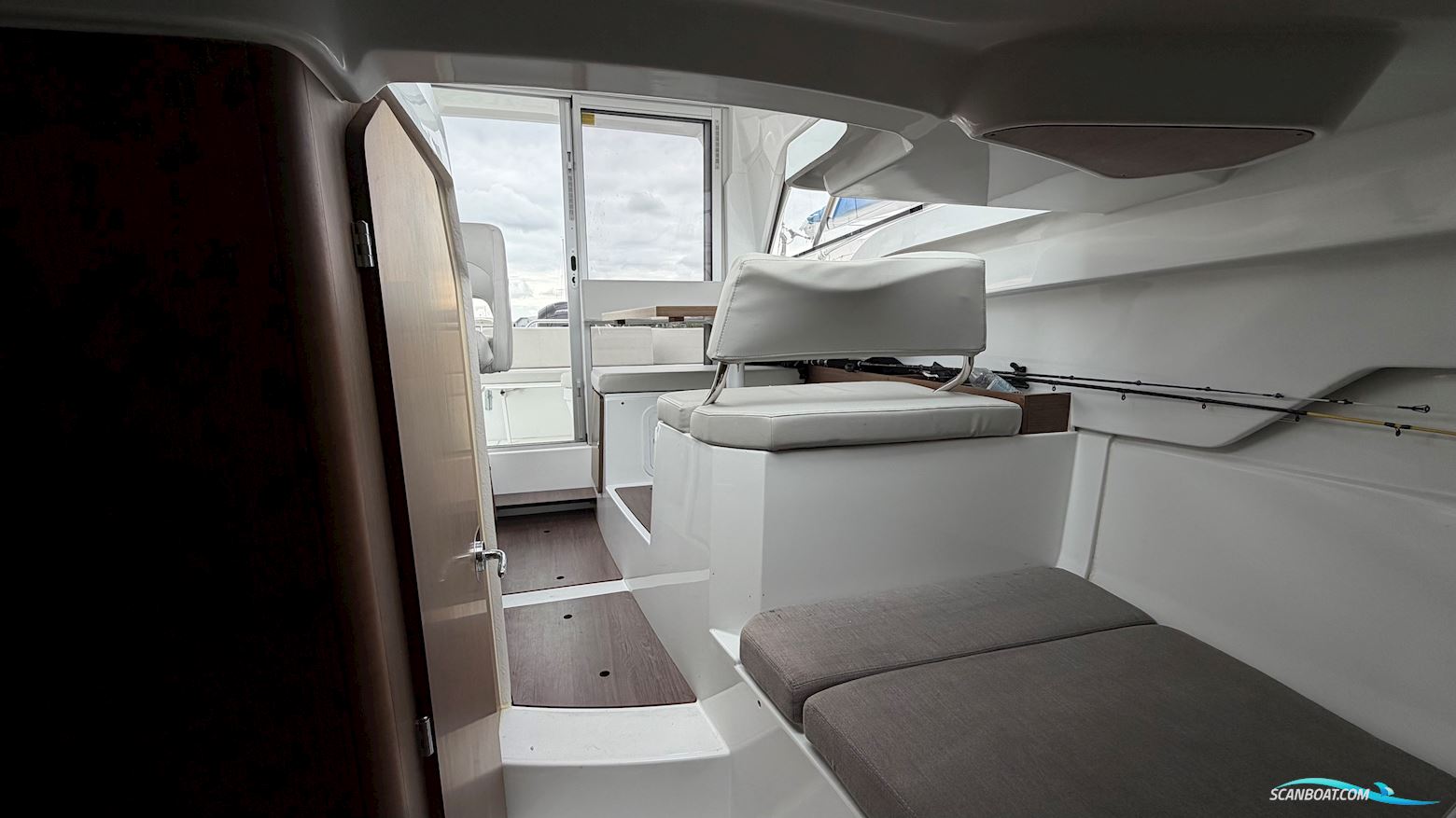 Beneteau Antares 7