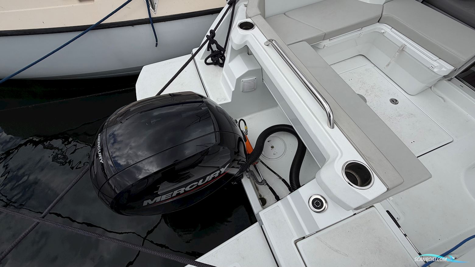 Beneteau Antares 7