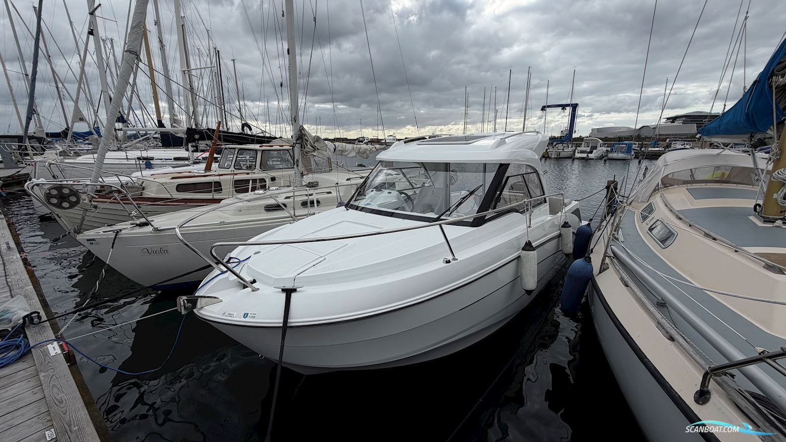 Beneteau Antares 7