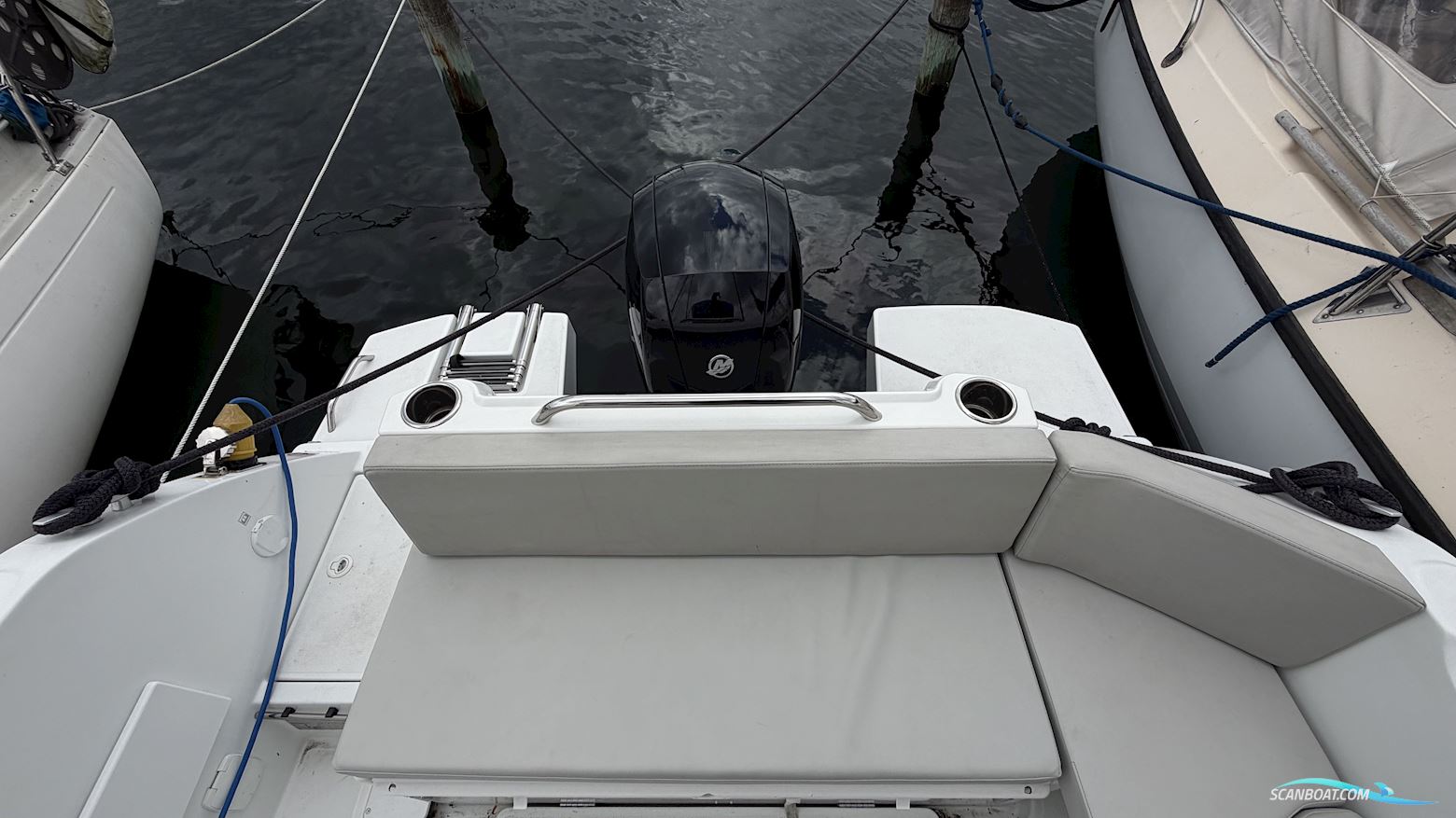 Beneteau Antares 7