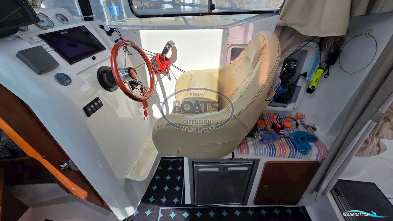 Beneteau Antares 750 HB