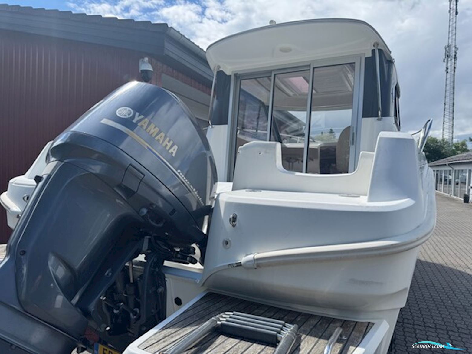 Beneteau Antares 780 Med 225 hk Yamaha-Efi 4 Takt V6 - Solgt