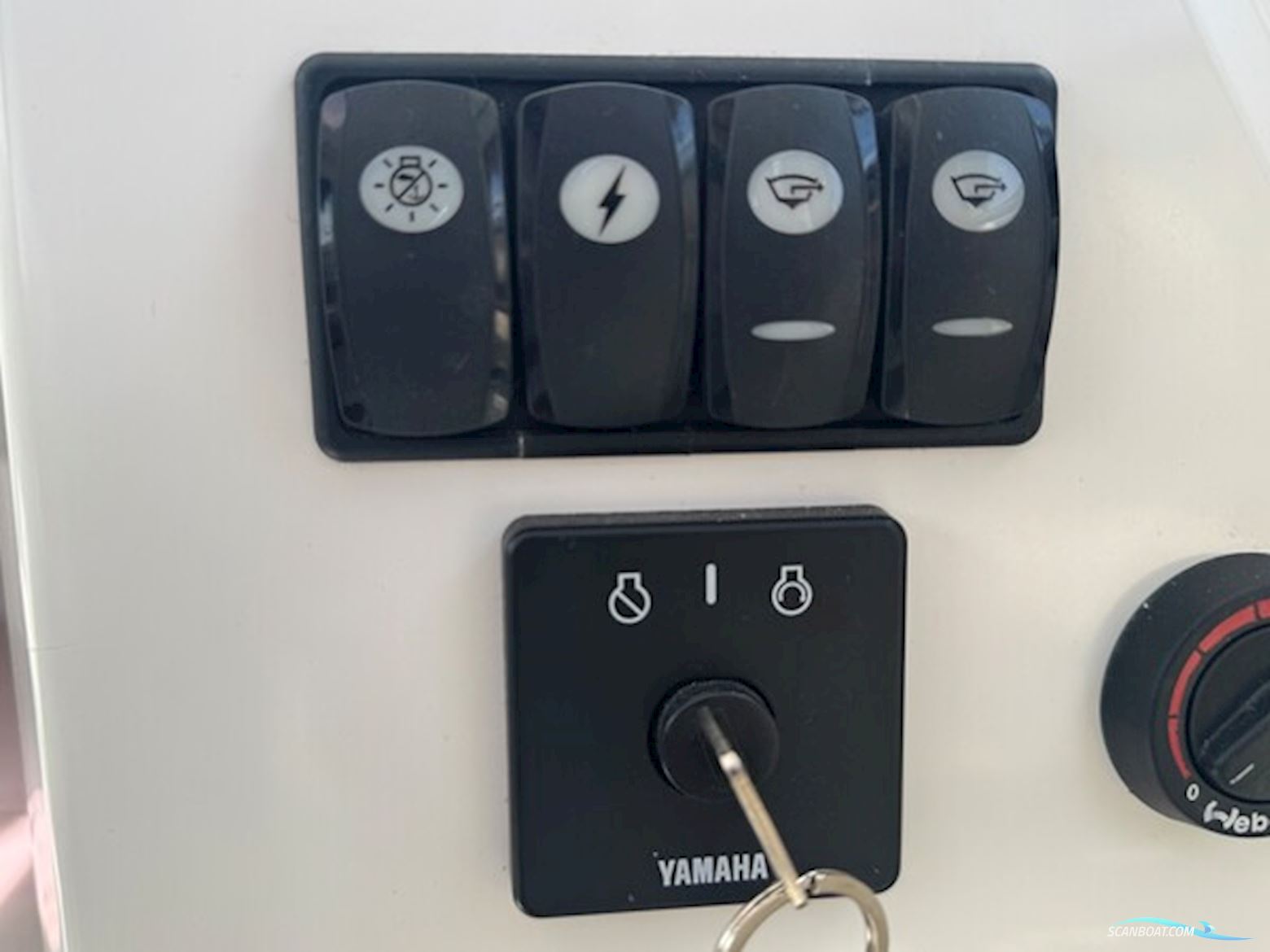 Beneteau Antares 780 Med 225 hk Yamaha-Efi 4 Takt V6 - Solgt