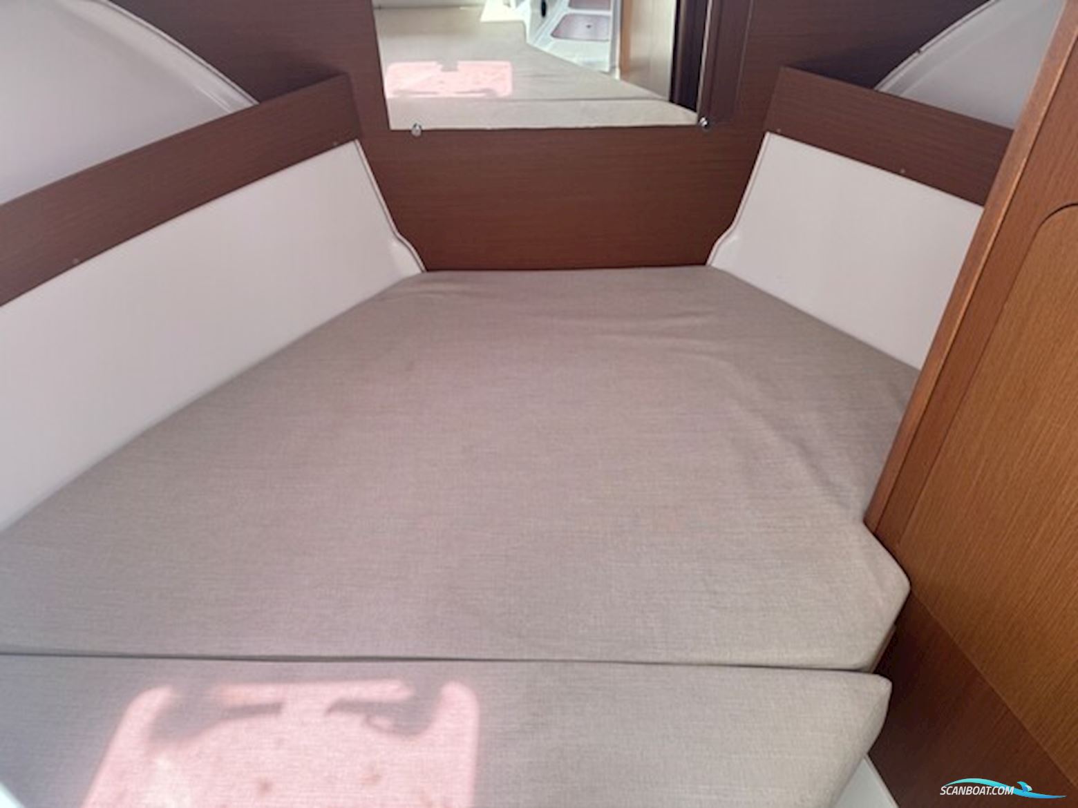 Beneteau Antares 780 Med 225 hk Yamaha-Efi 4 Takt V6 - Solgt