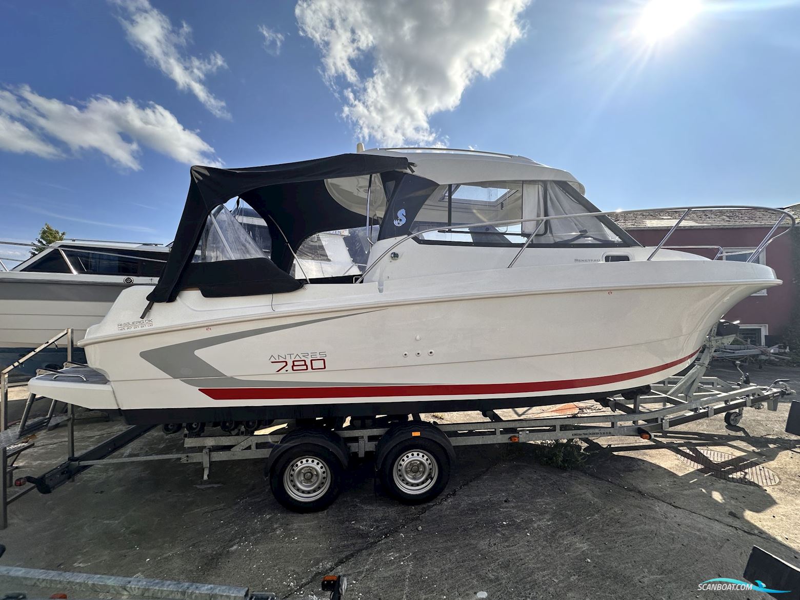 Bénéteau Antares 780