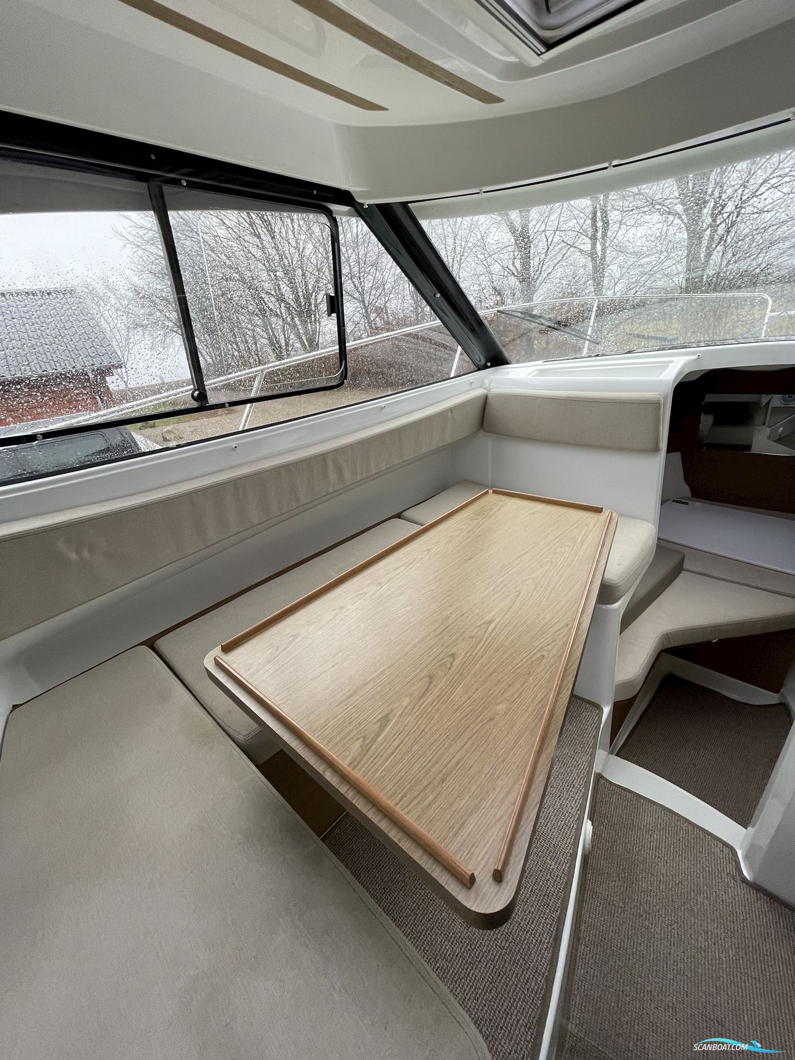 Bénéteau Antares 780