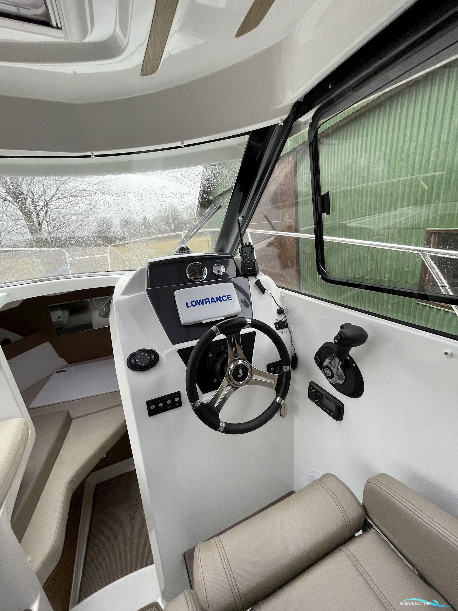 Bénéteau Antares 780