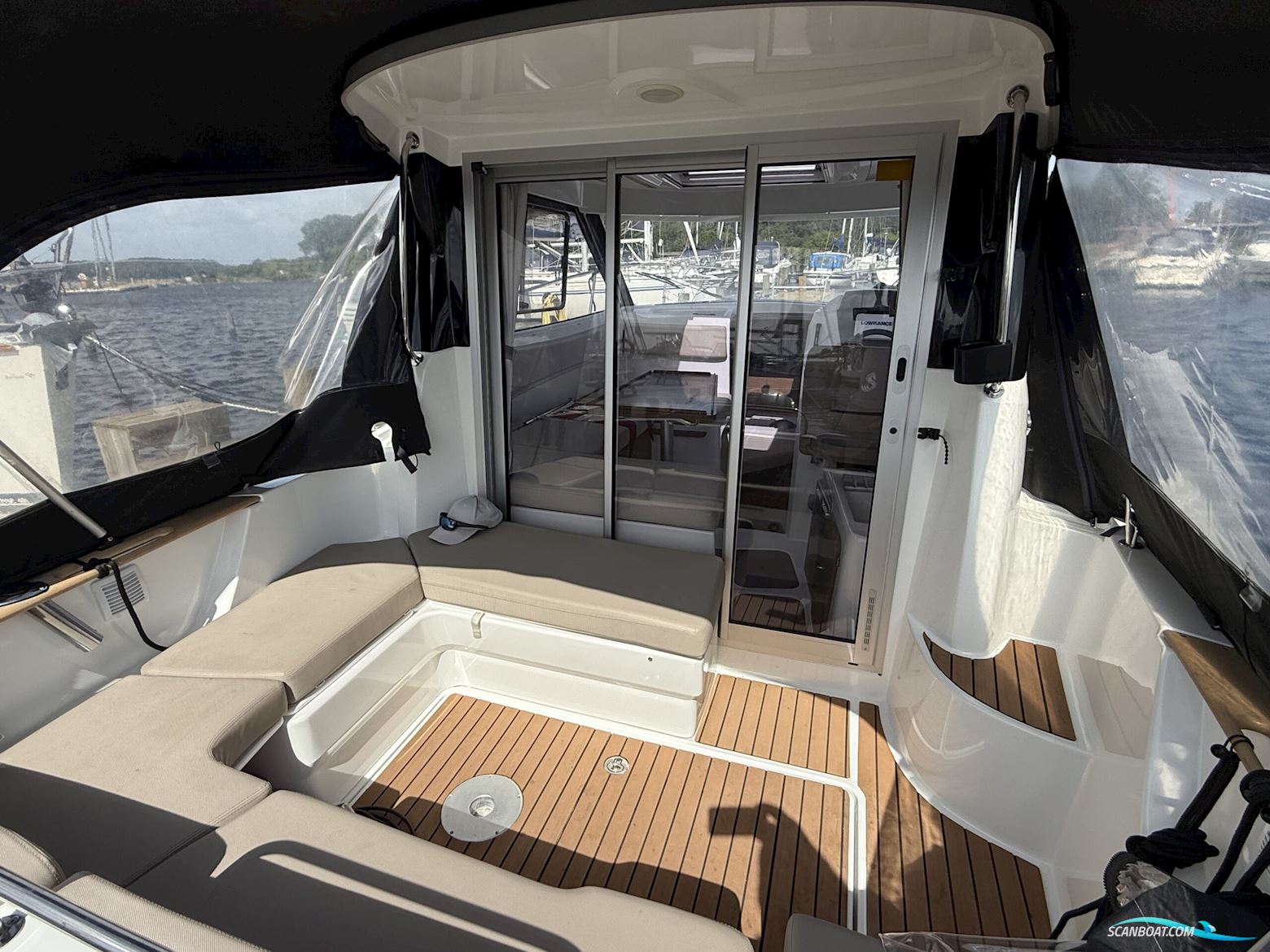 Beneteau Antares 780