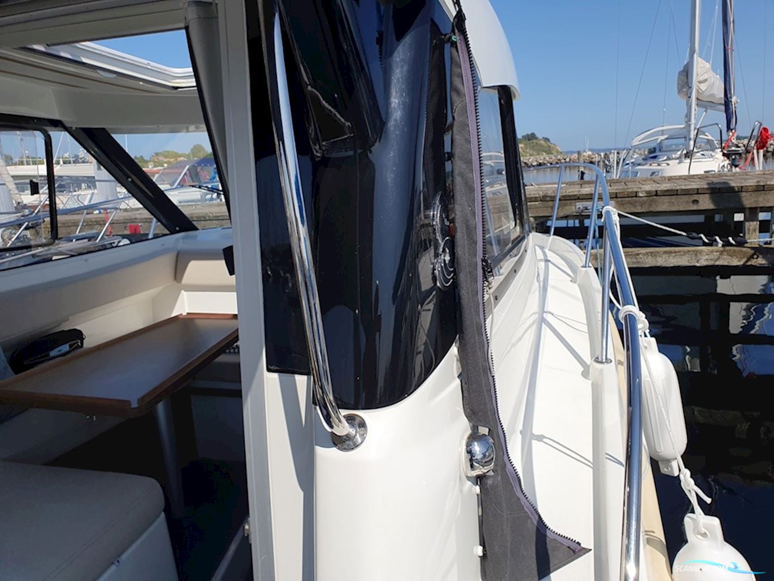 Beneteau Antares 780