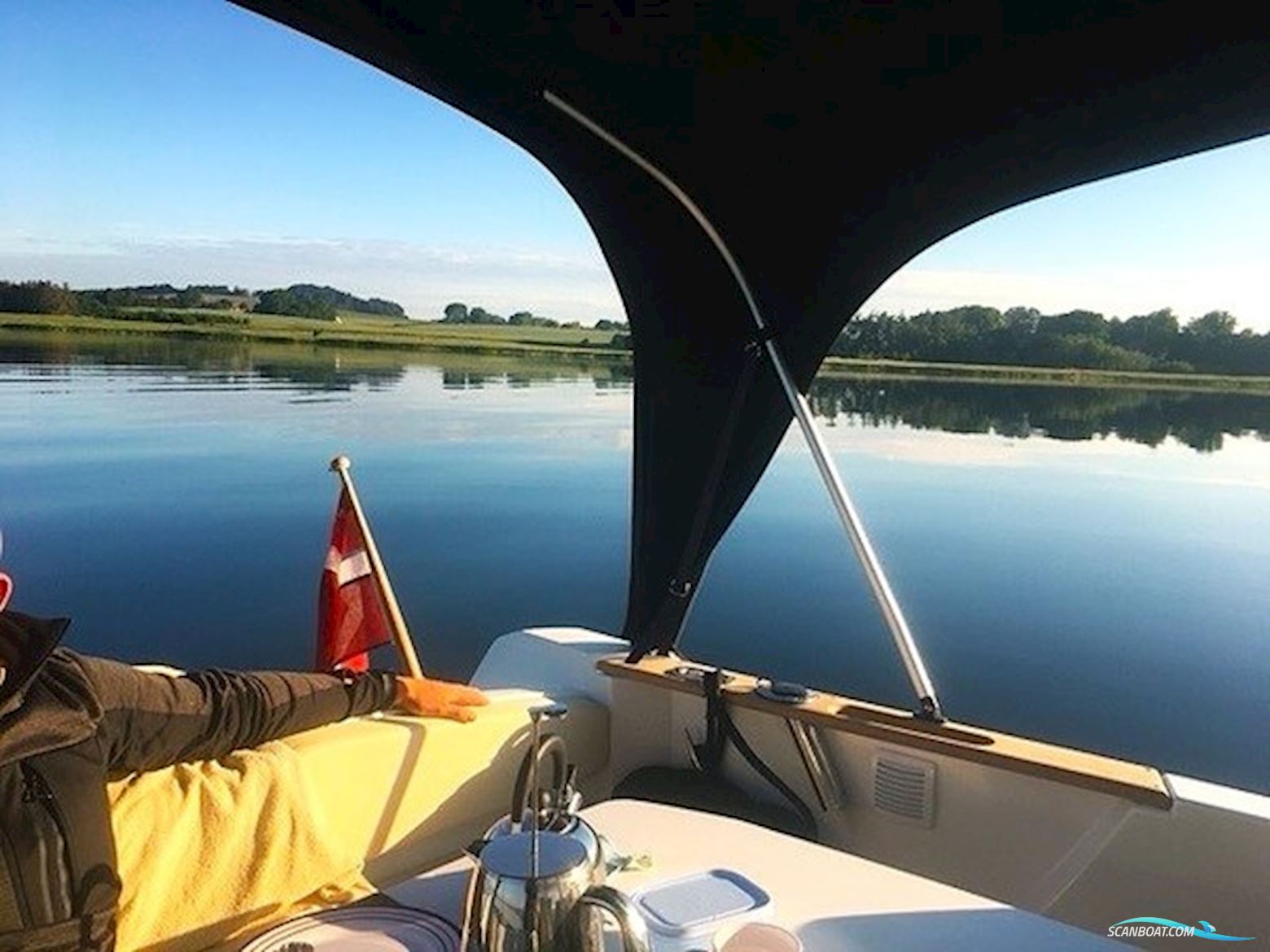 Beneteau Antares 7.80 Til Salg – Yamaha 150 HK – Veludstyret Kabinebåd Fra 2013
