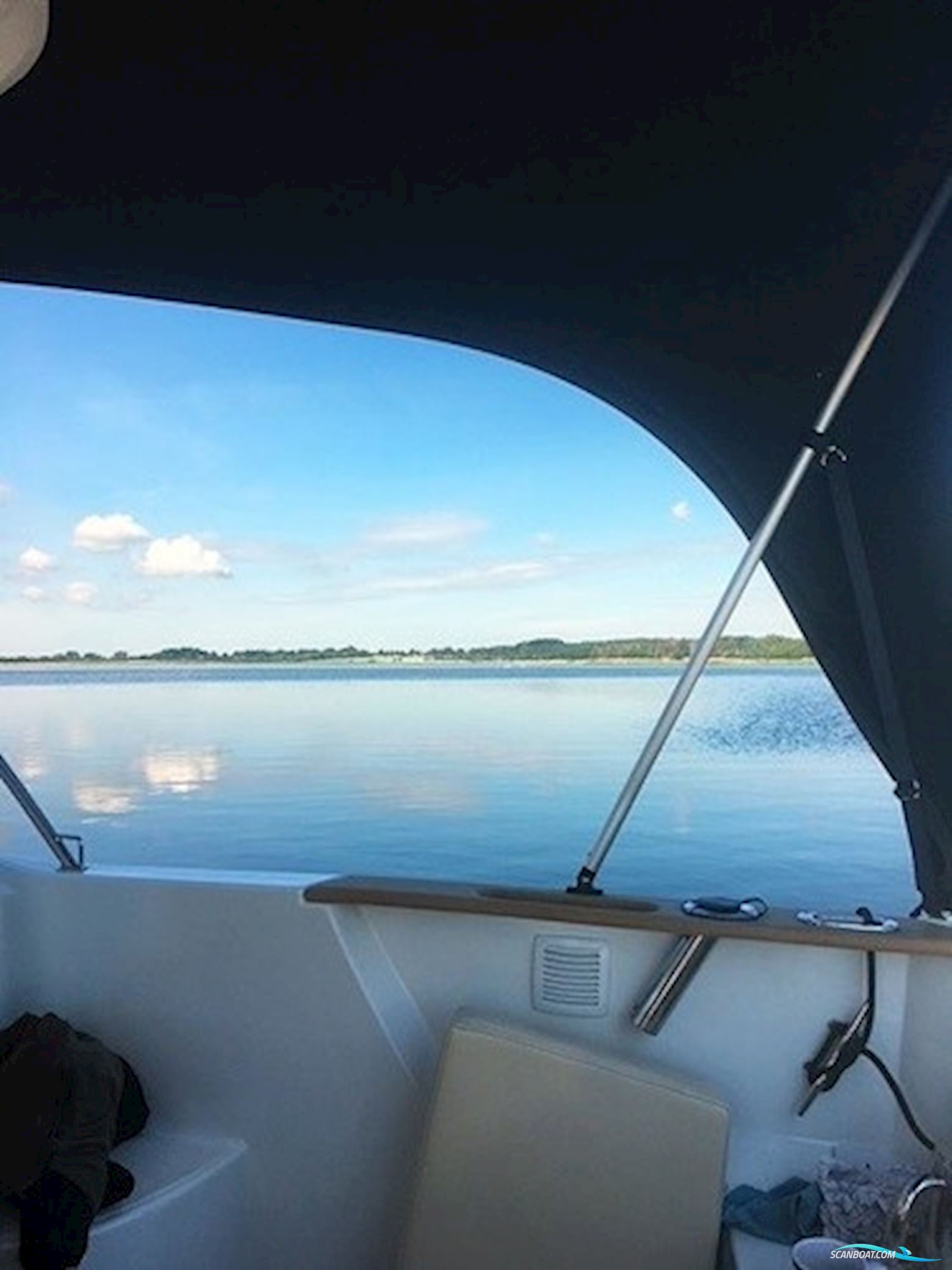 Beneteau Antares 7.80 Til Salg – Yamaha 150 HK – Veludstyret Kabinebåd Fra 2013