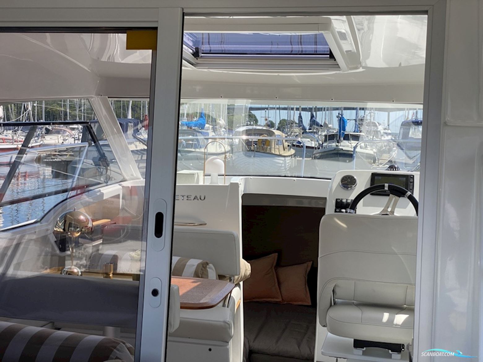 Beneteau Antares 8