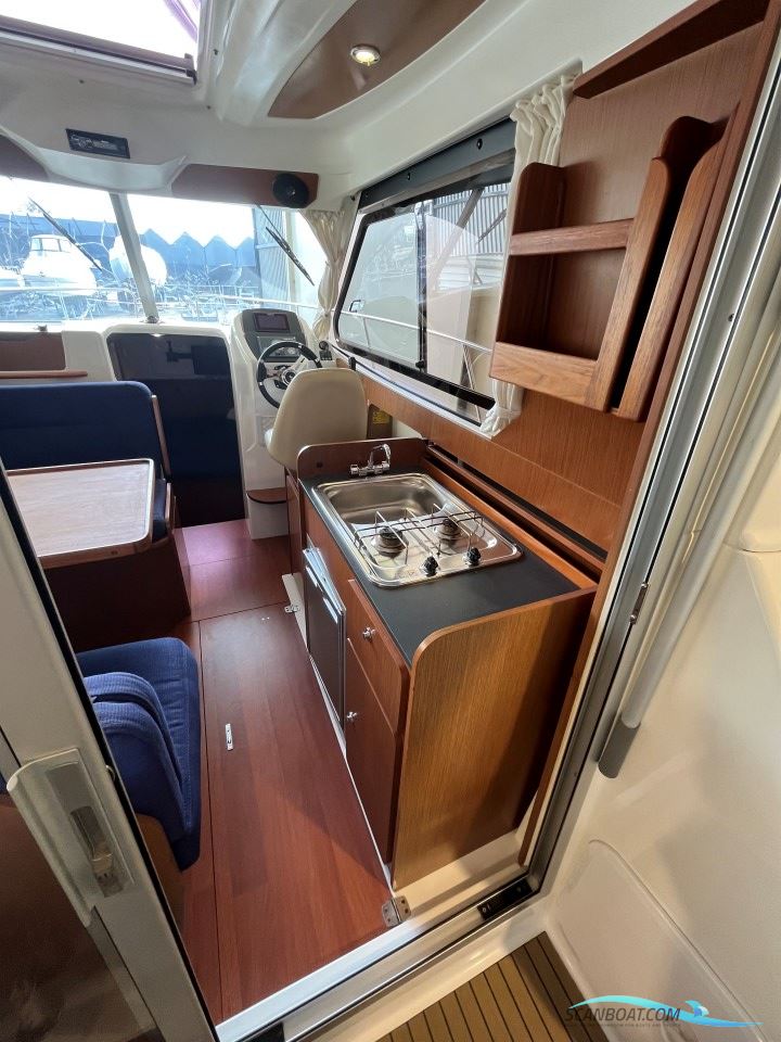 Beneteau Antares 8 Seamotion