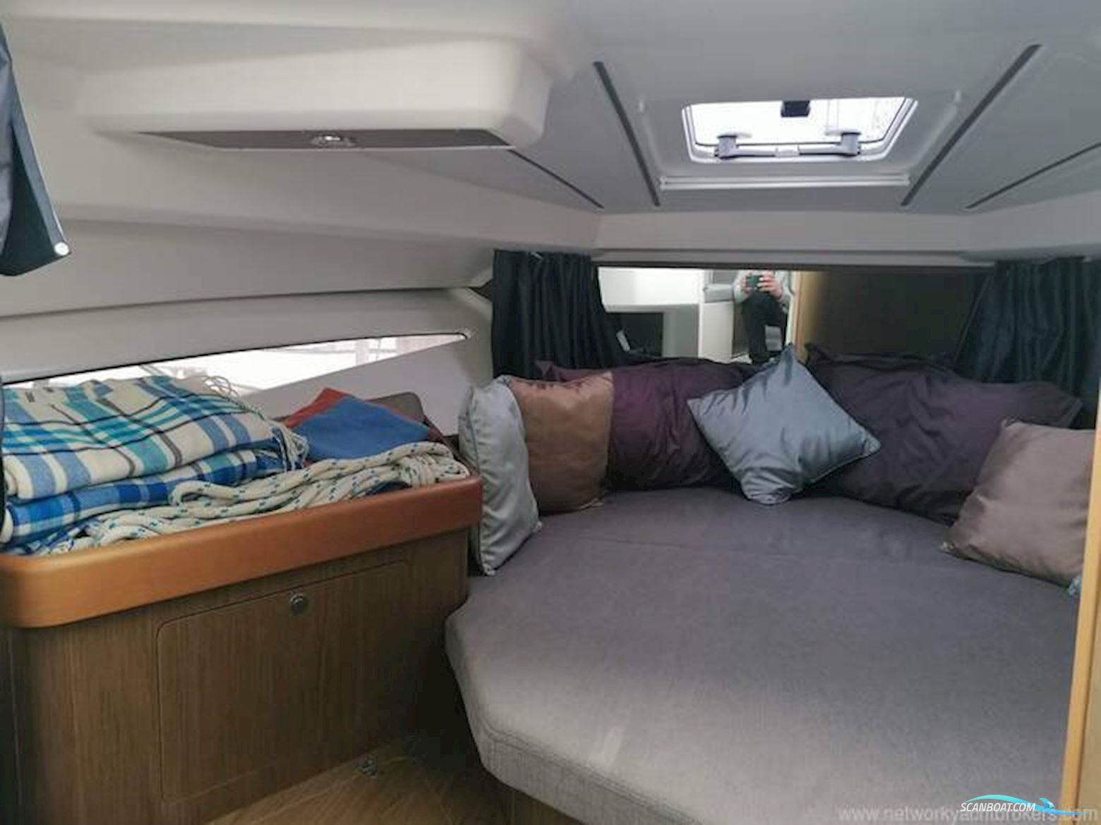 Beneteau Antares 8.80