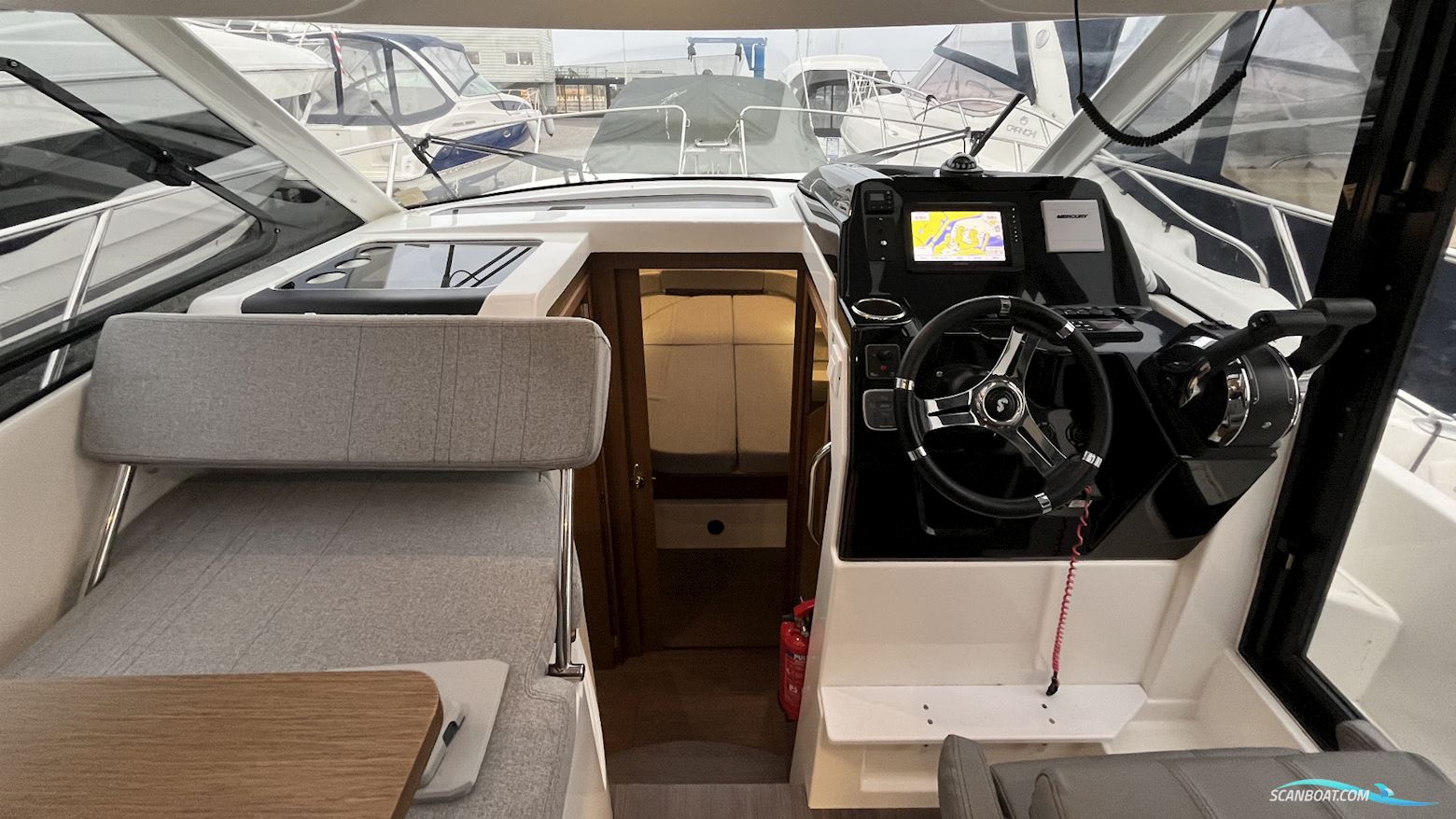 Beneteau Antares 9 