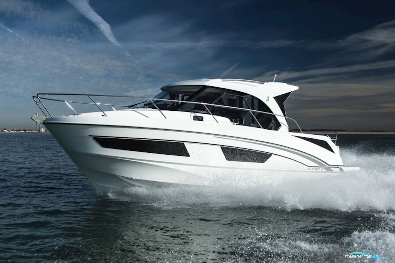 Beneteau Antares 9