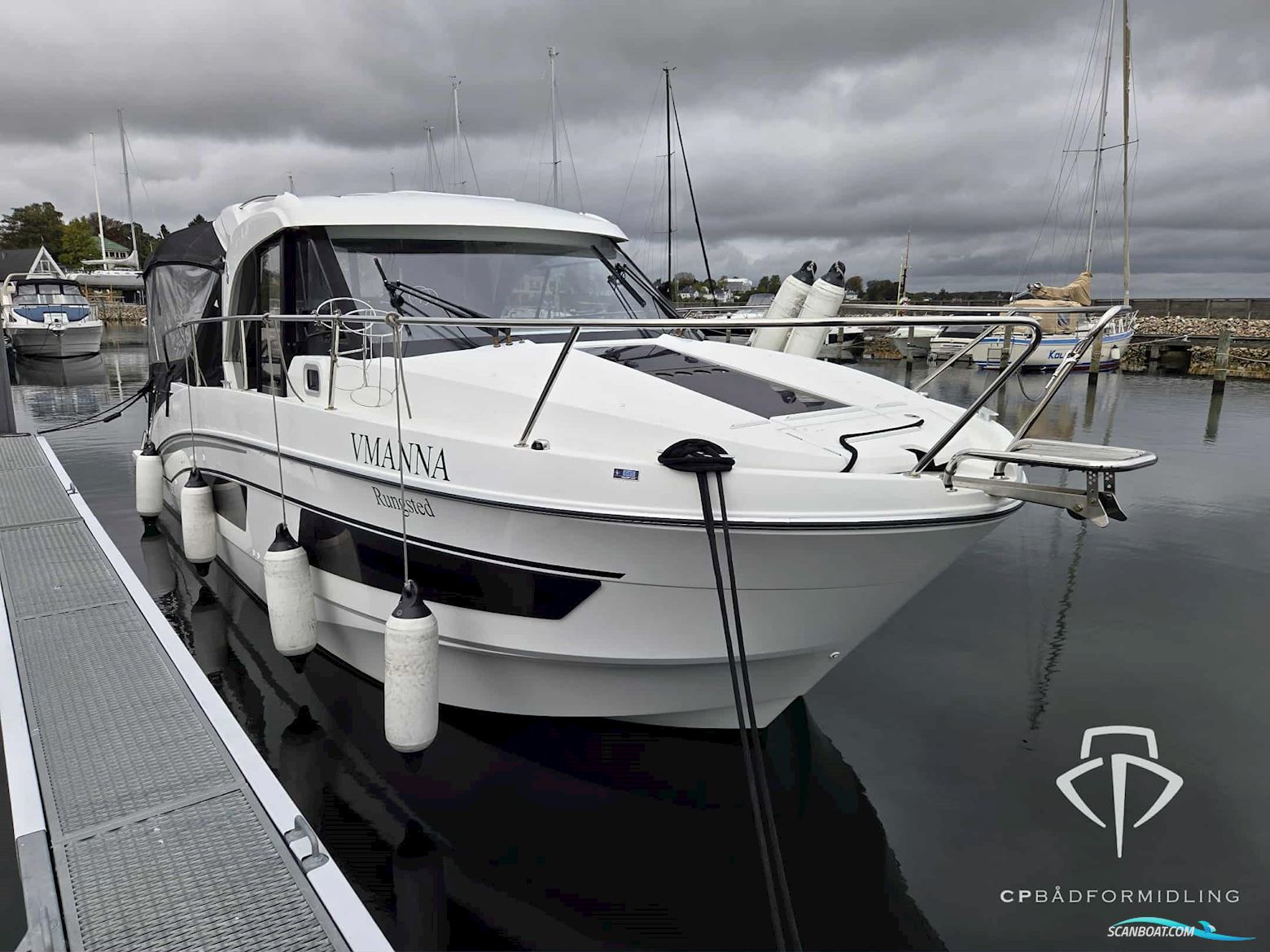 Beneteau Antares 9