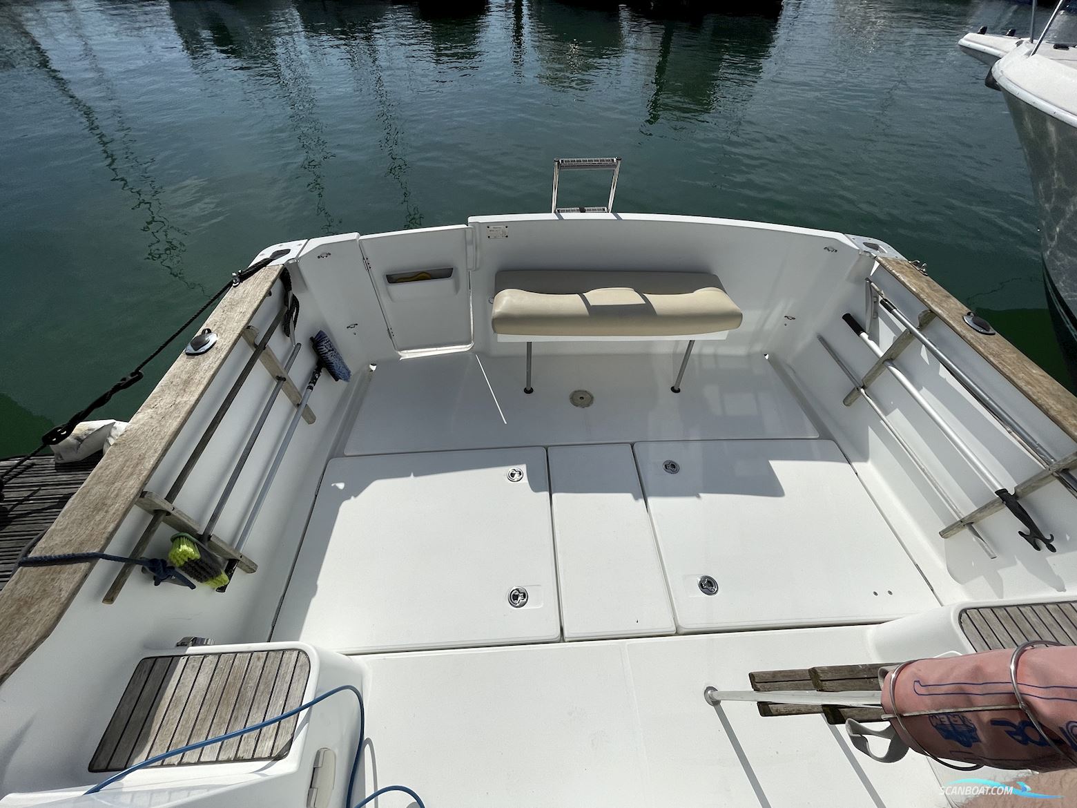 Beneteau Antares 9