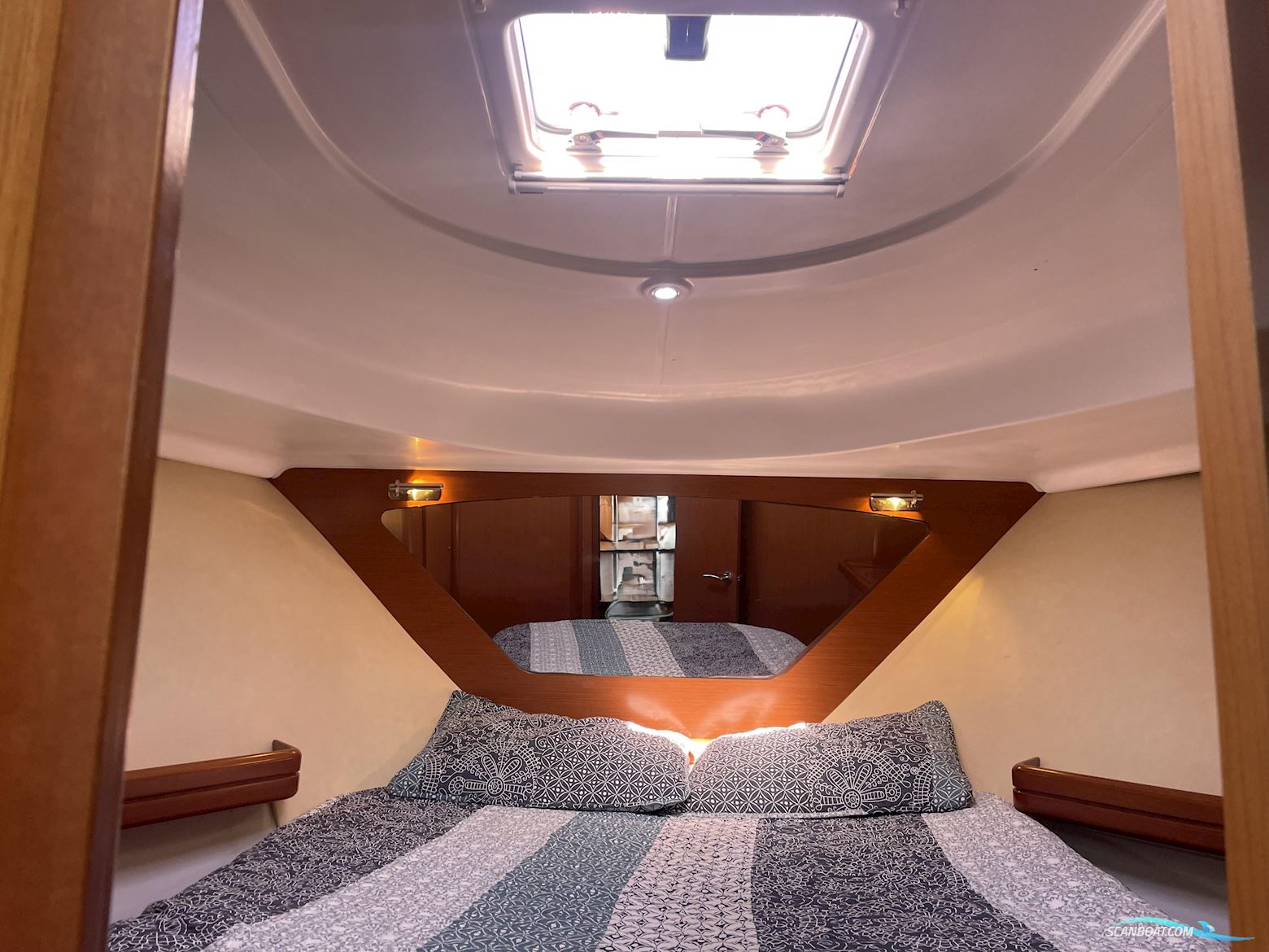 Beneteau Antares 980