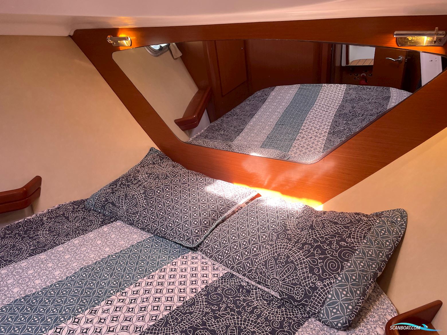 Beneteau Antares 980