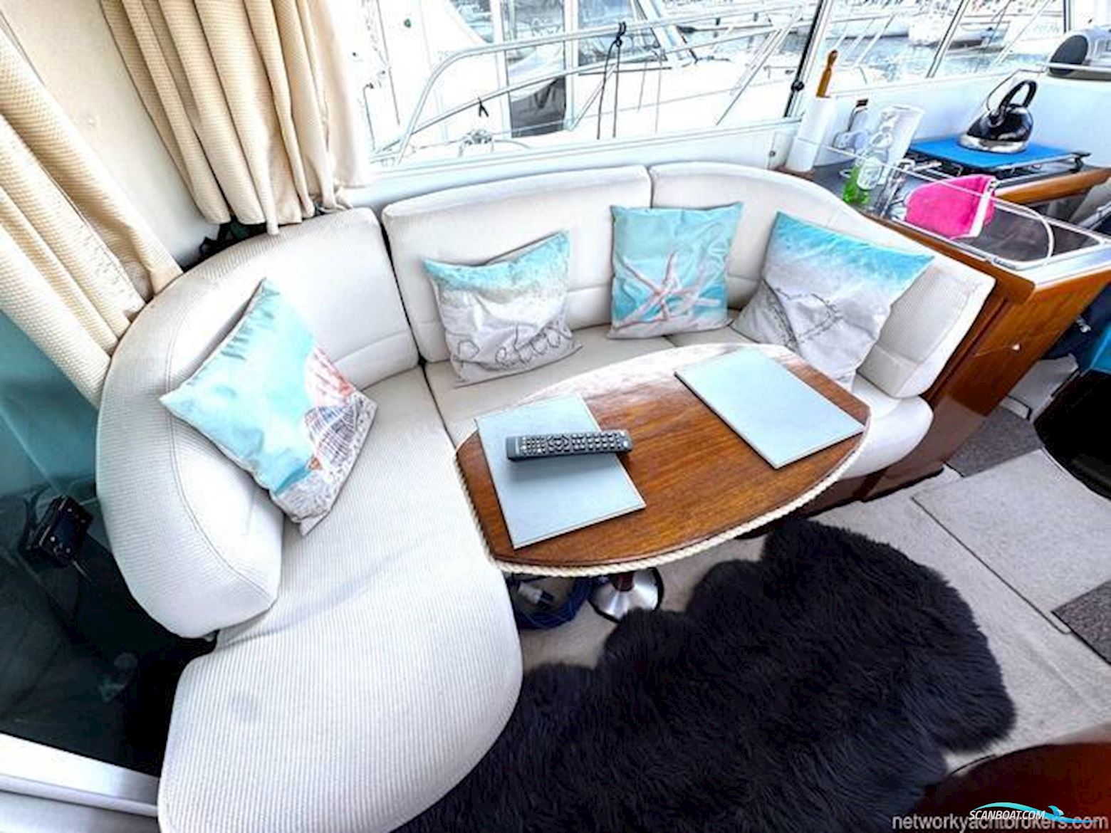 Beneteau Antares 9.80