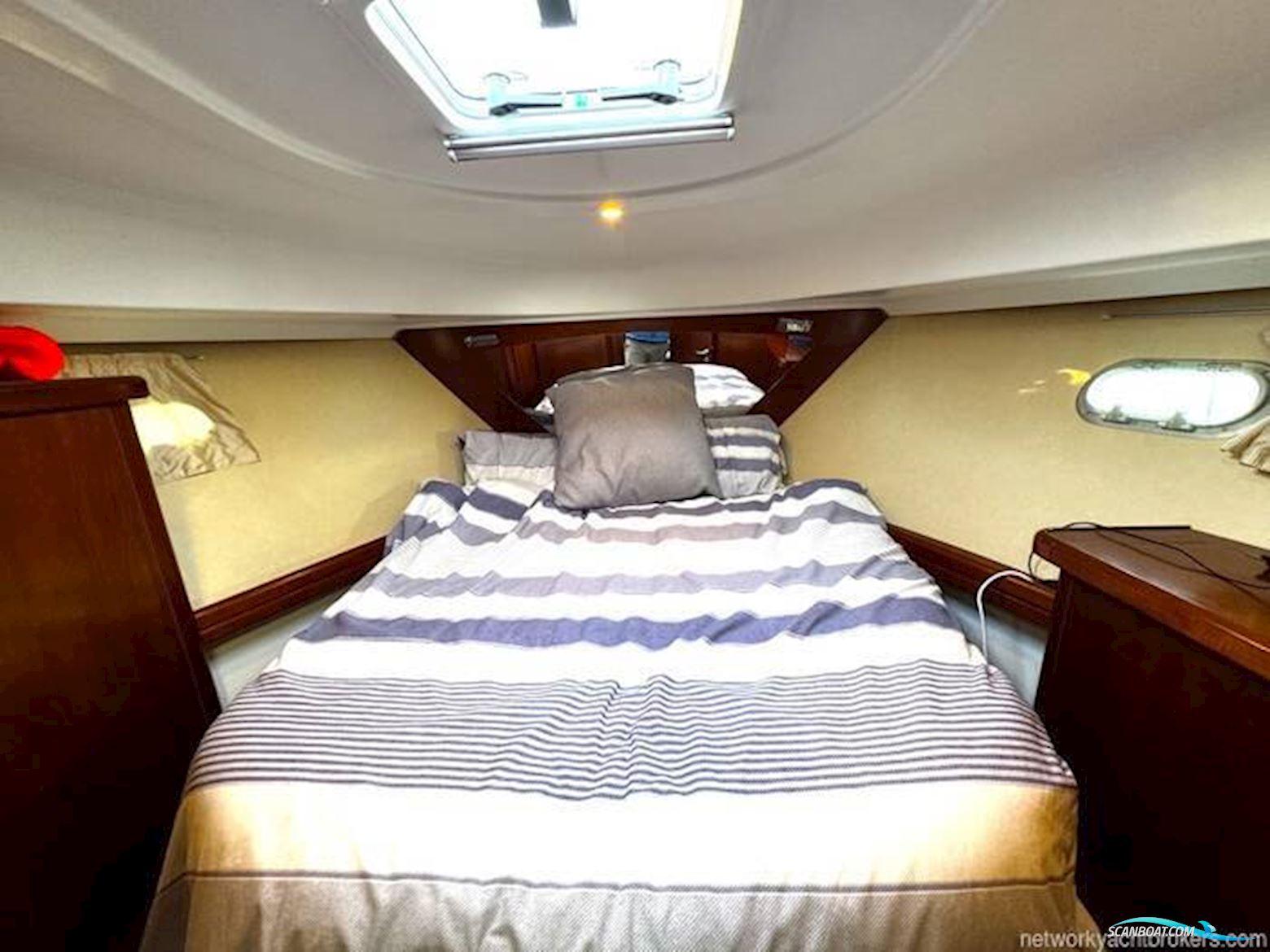 Beneteau Antares 9.80