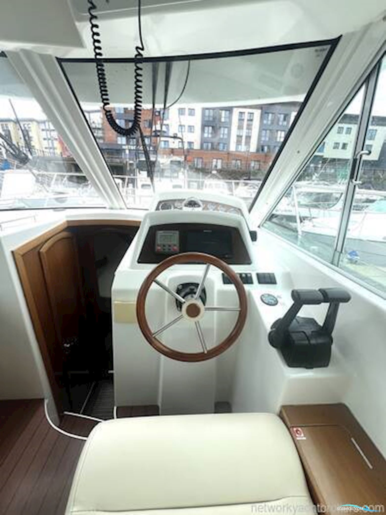 Beneteau Antares 980