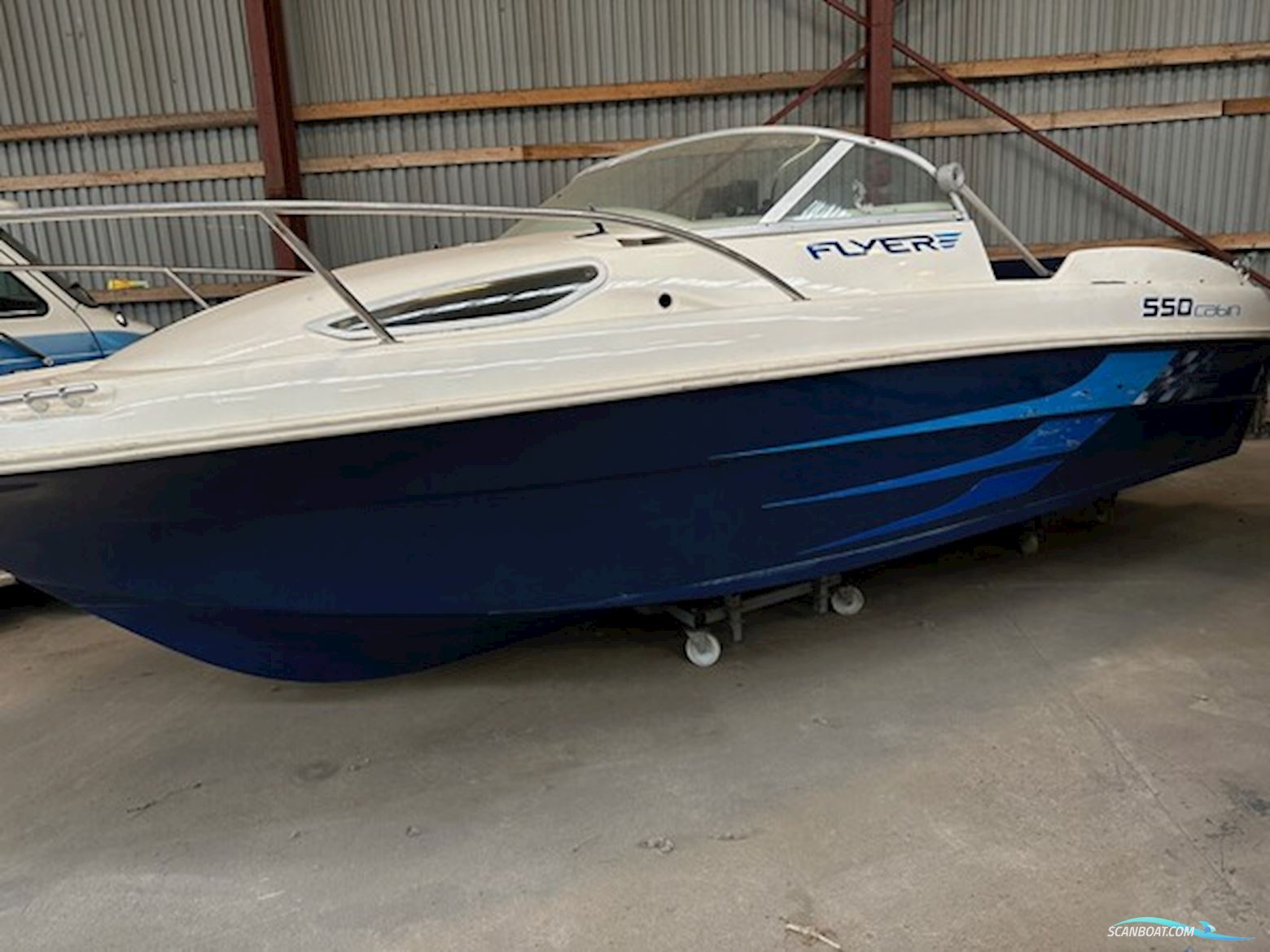Beneteau Flyer 550 Cabin med trailer og næsten ny Mercury motor – klar til sæsonen