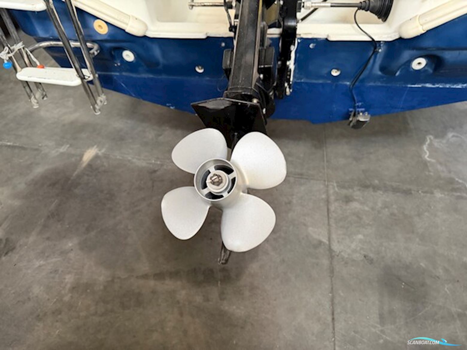 Beneteau Flyer 550 Cabin med trailer og næsten ny Mercury motor – klar til sæsonen