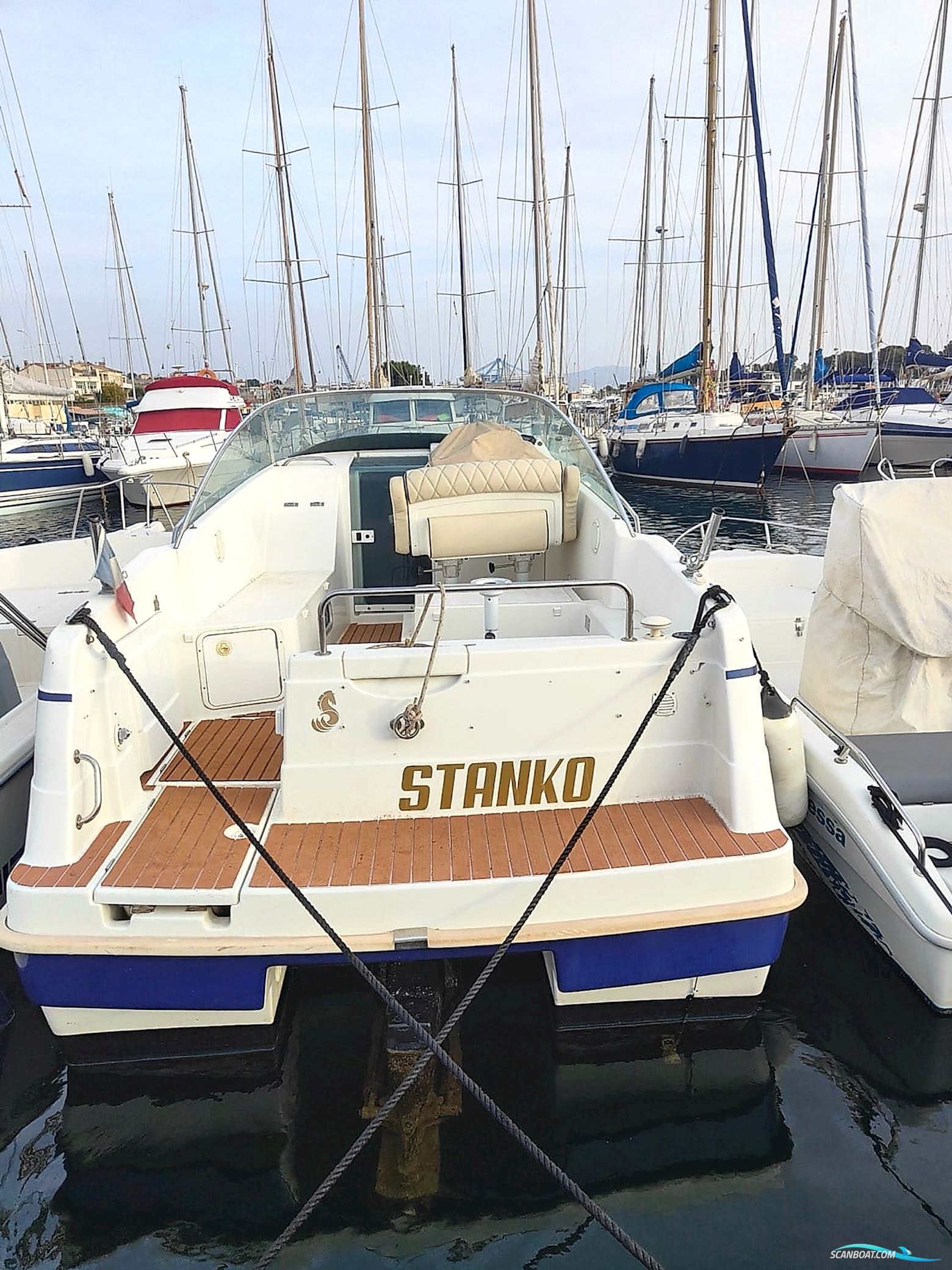 Beneteau Flyer 701 Motorboat 2000, with VOLVO engine, France