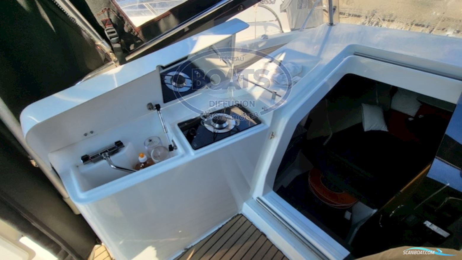 Beneteau Flyer 8.8 Sundeck