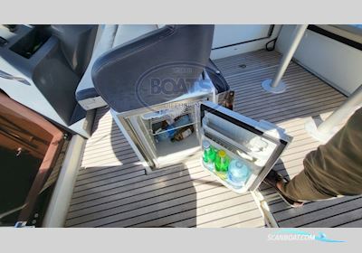 Beneteau Flyer 8.8 Sundeck Motorboat 2015, with Suzuki engine, France