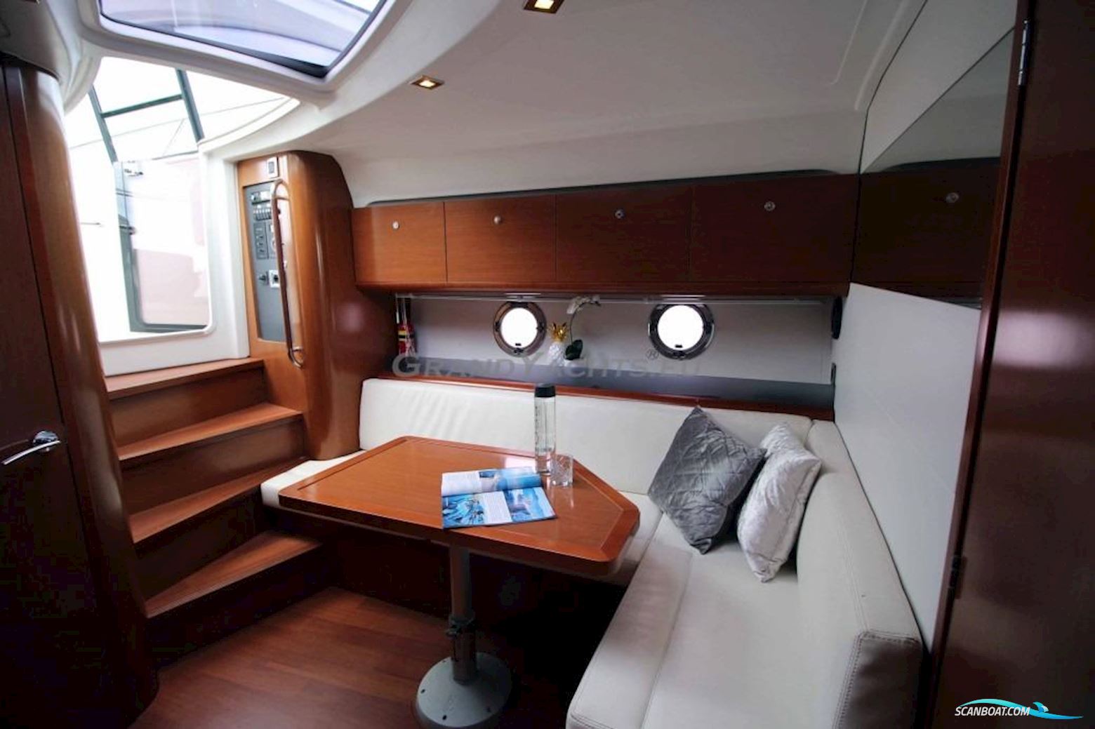 Beneteau Gran Turismo 38