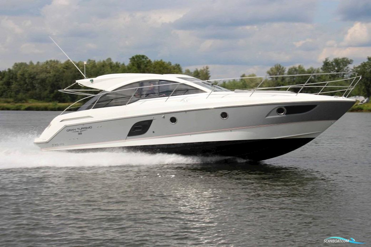 Beneteau Gran Turismo 38 Motorboat 2011, with Volvo Penta engine, The Netherlands