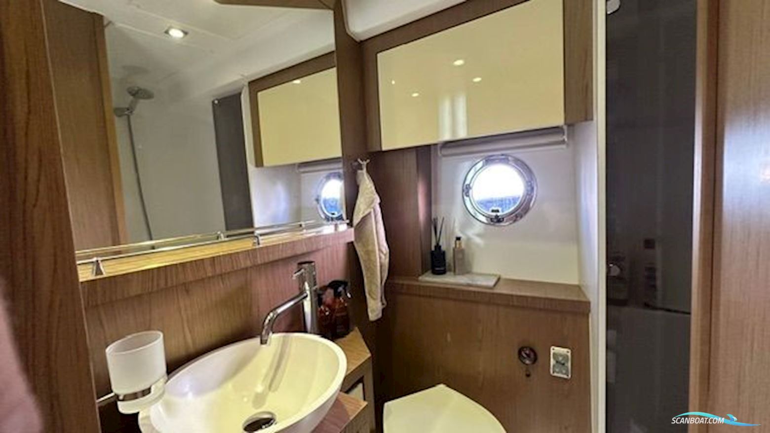 Beneteau Gran Turismo 44