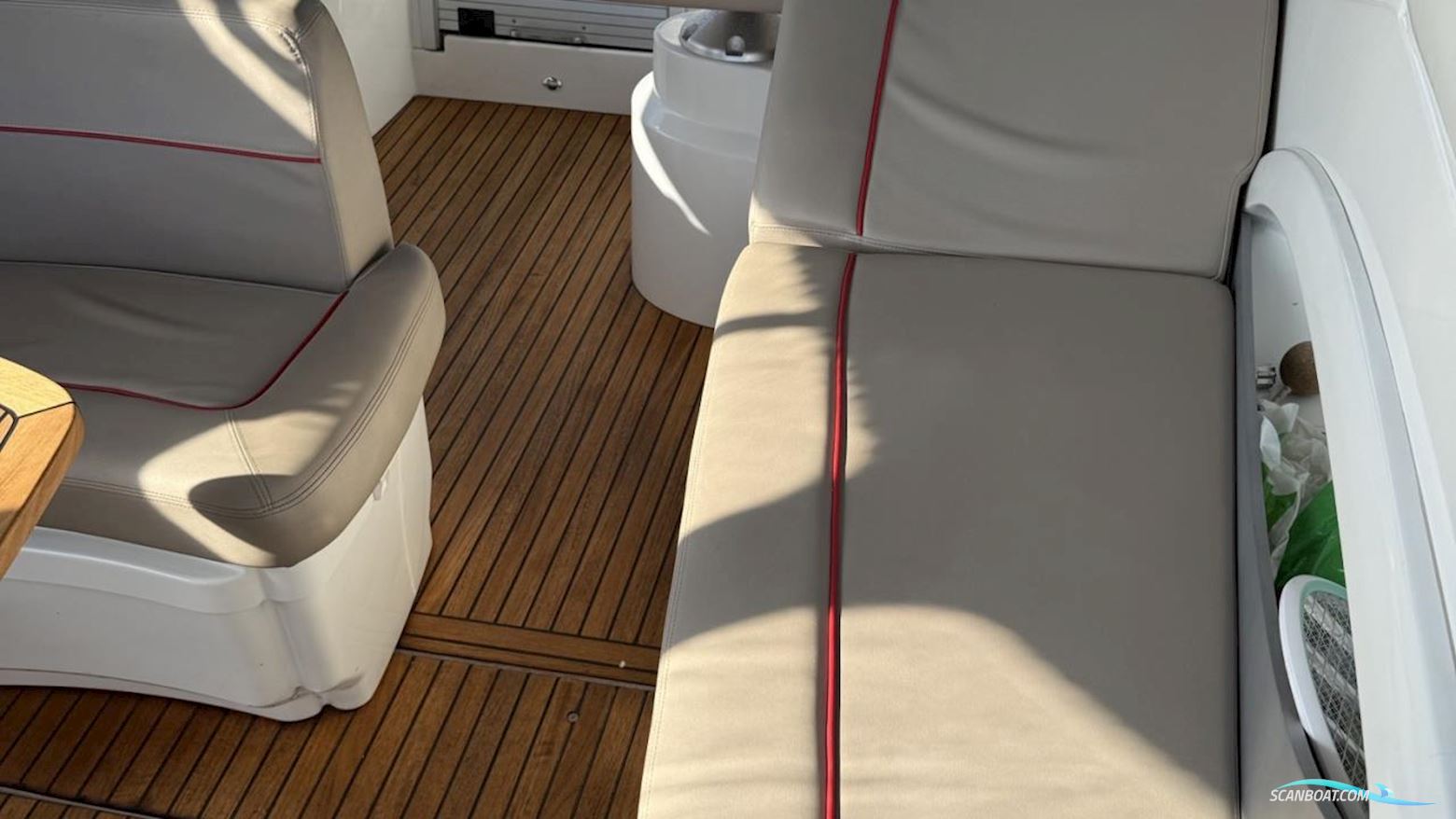 Beneteau Inombordare Monte Carlo 32