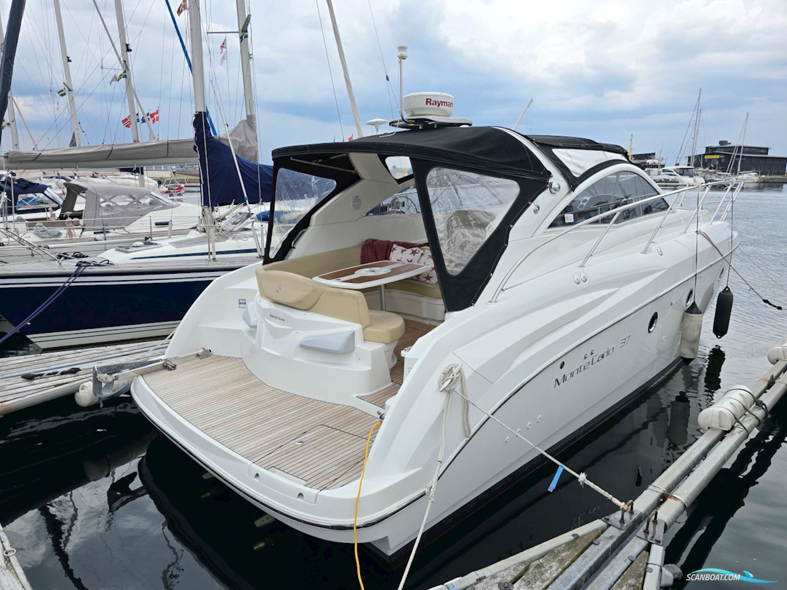 Beneteau Monte Carlo 37 SC Volvo Penta D4-260 EVC