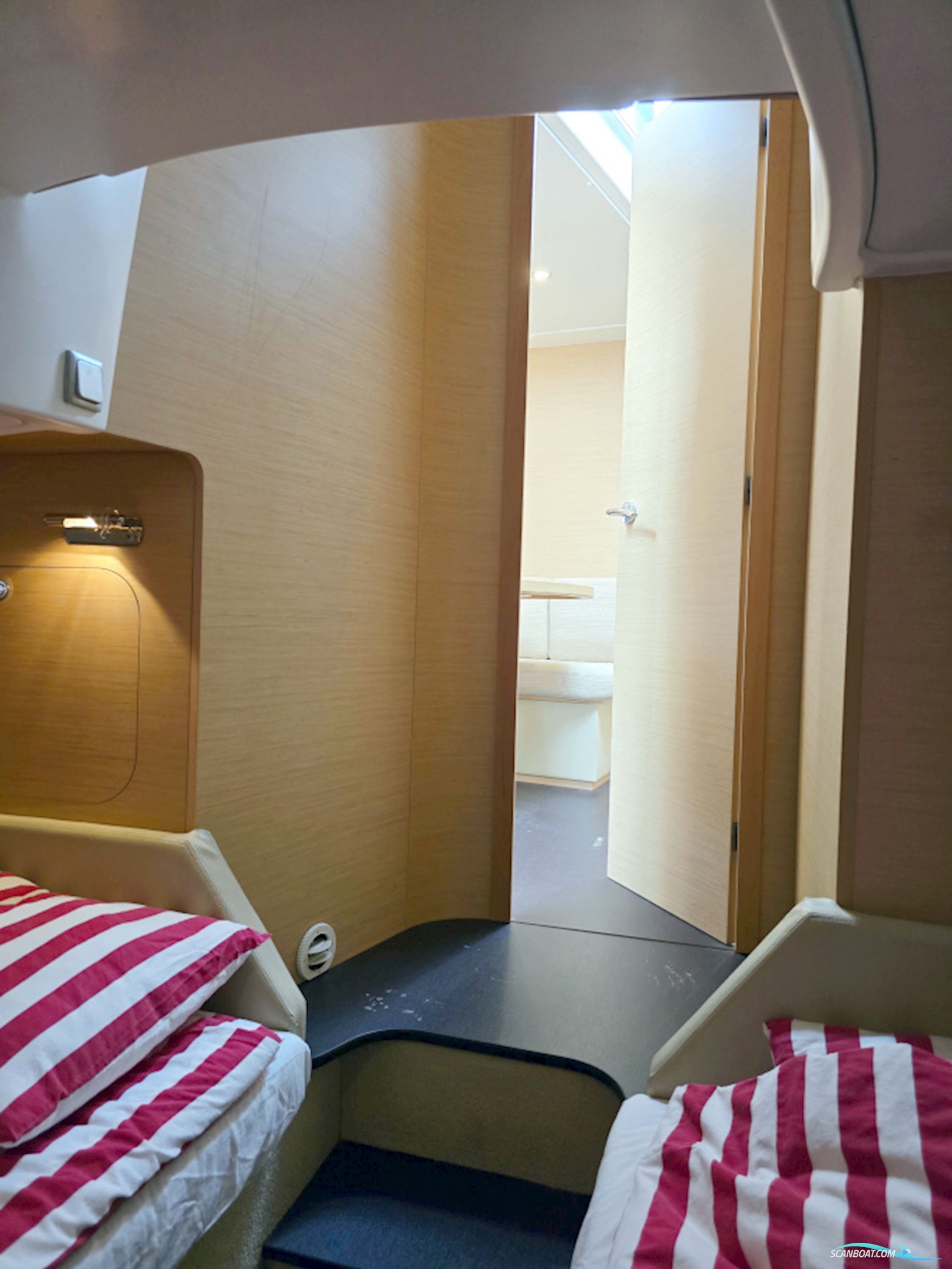 Beneteau Monte Carlo 37 SC Volvo Penta D4-260 EVC